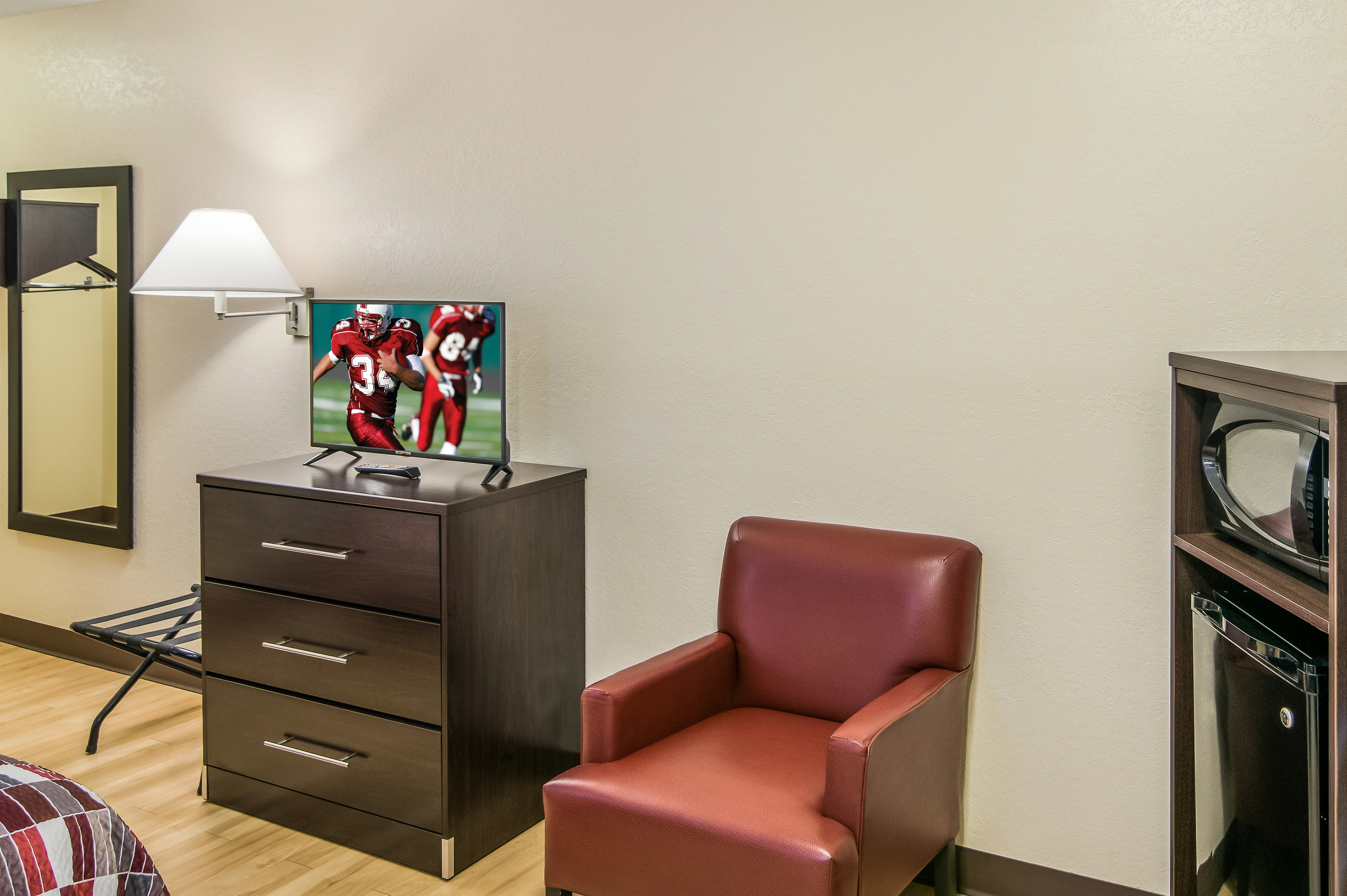 Red Roof Inn Suites Pensacola East – Milton