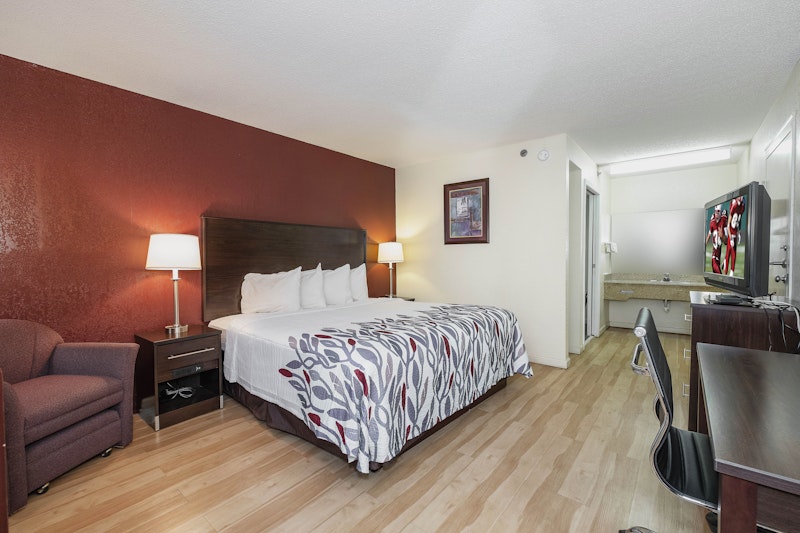 Red Roof Inn Suites Rome