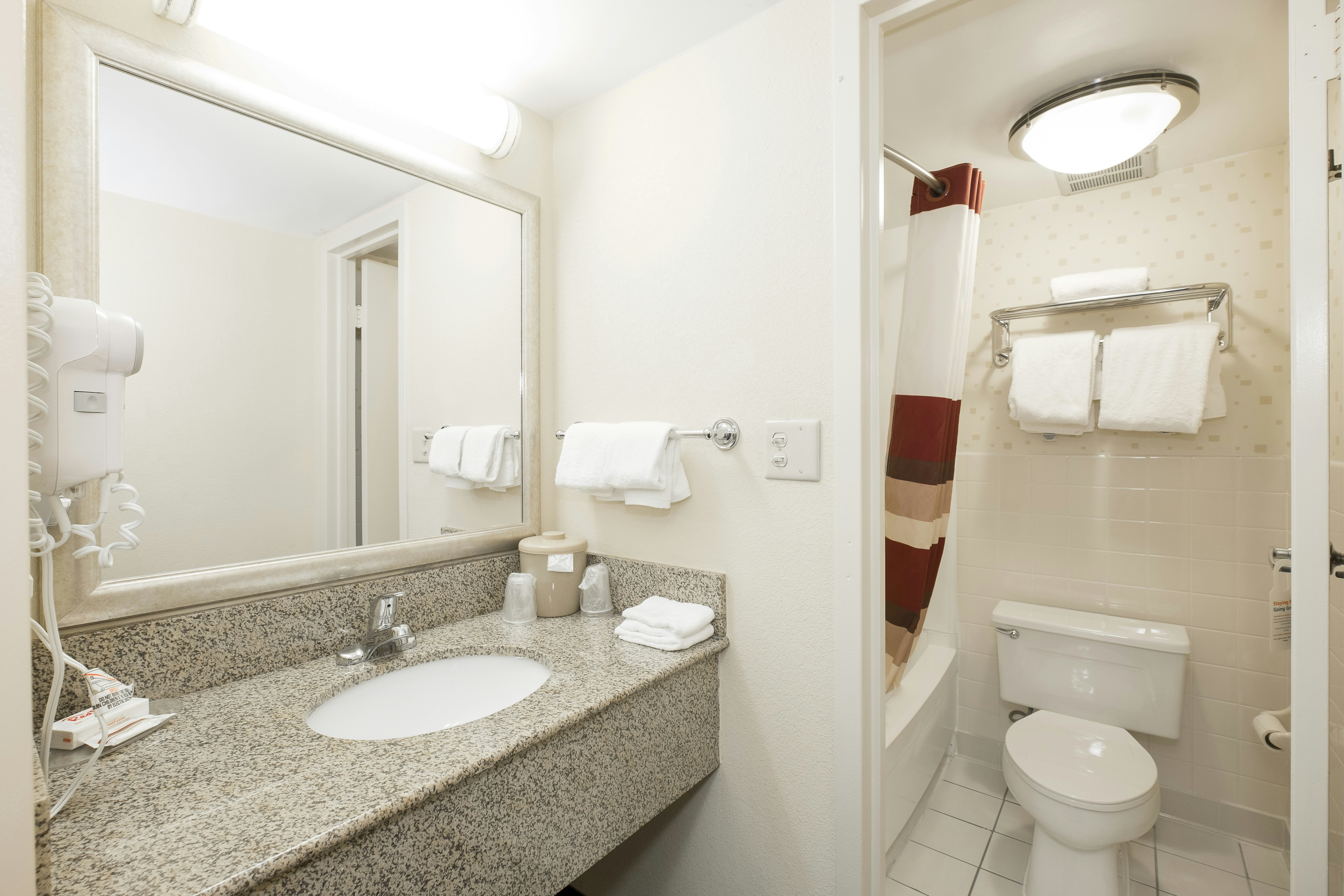 Deluxe 2 Full Beds Non-Smoking