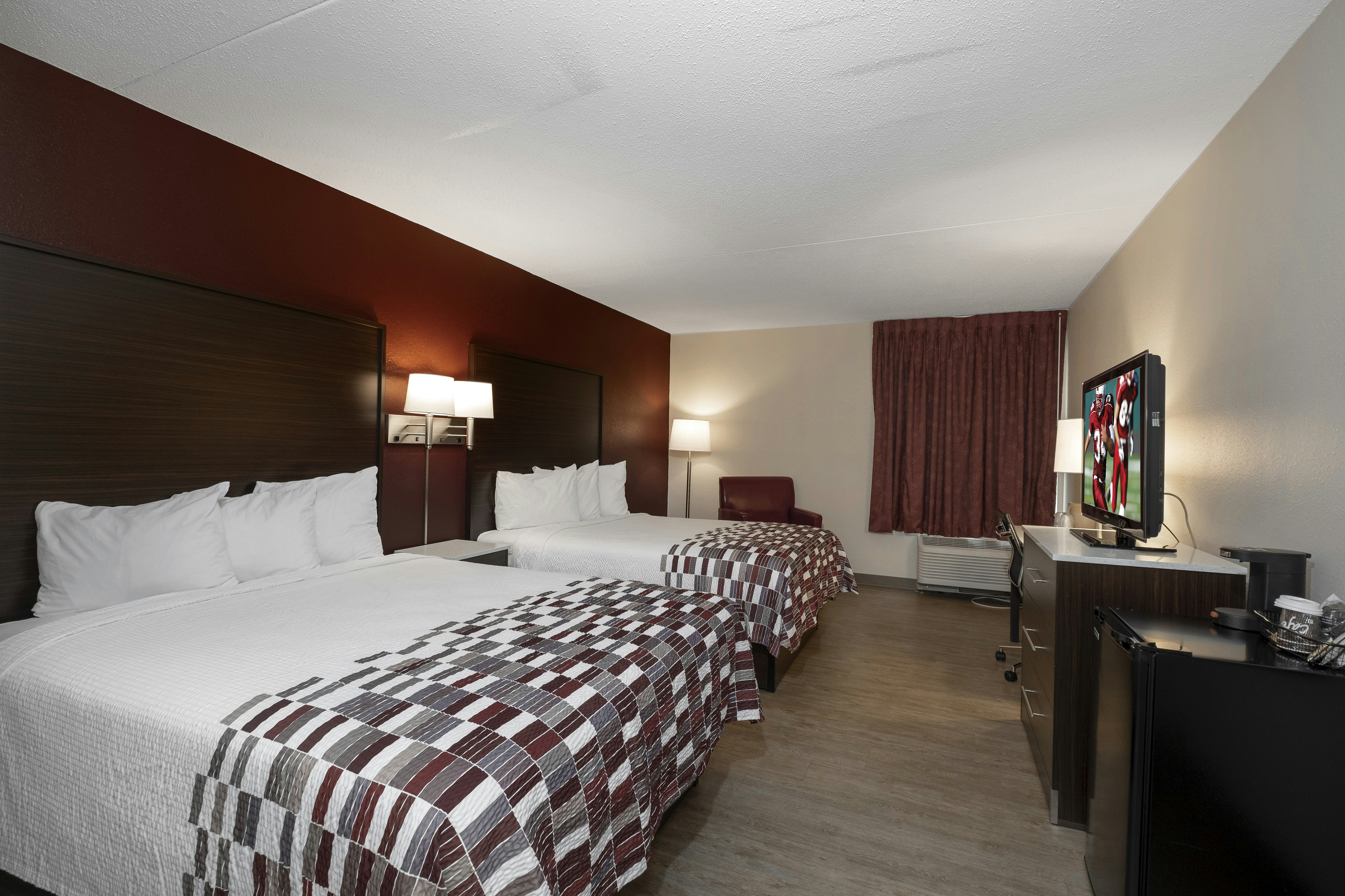 Deluxe 2 Queen Beds Non-Smoking