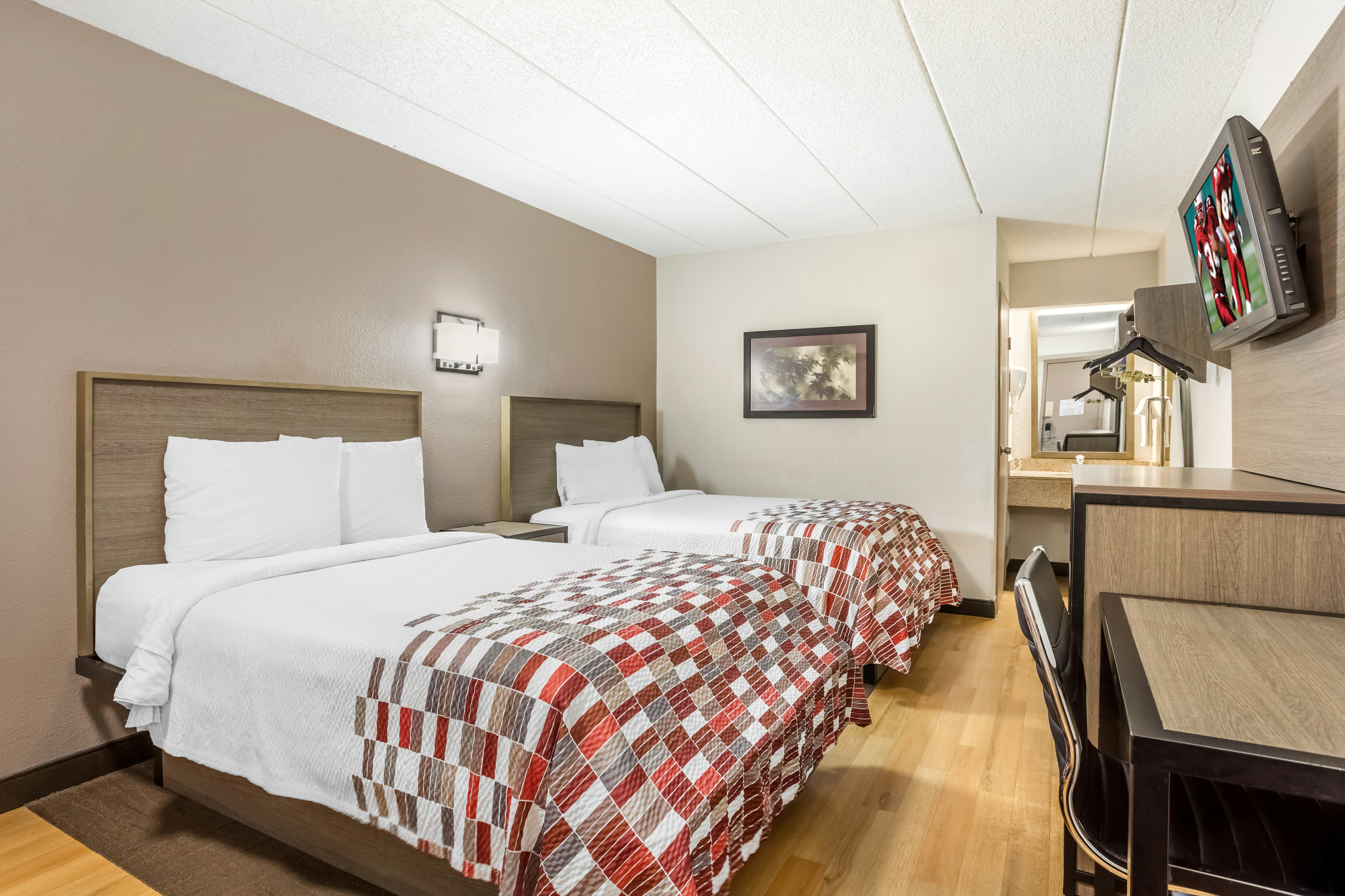 Deluxe 2 Full Beds Smoke Free