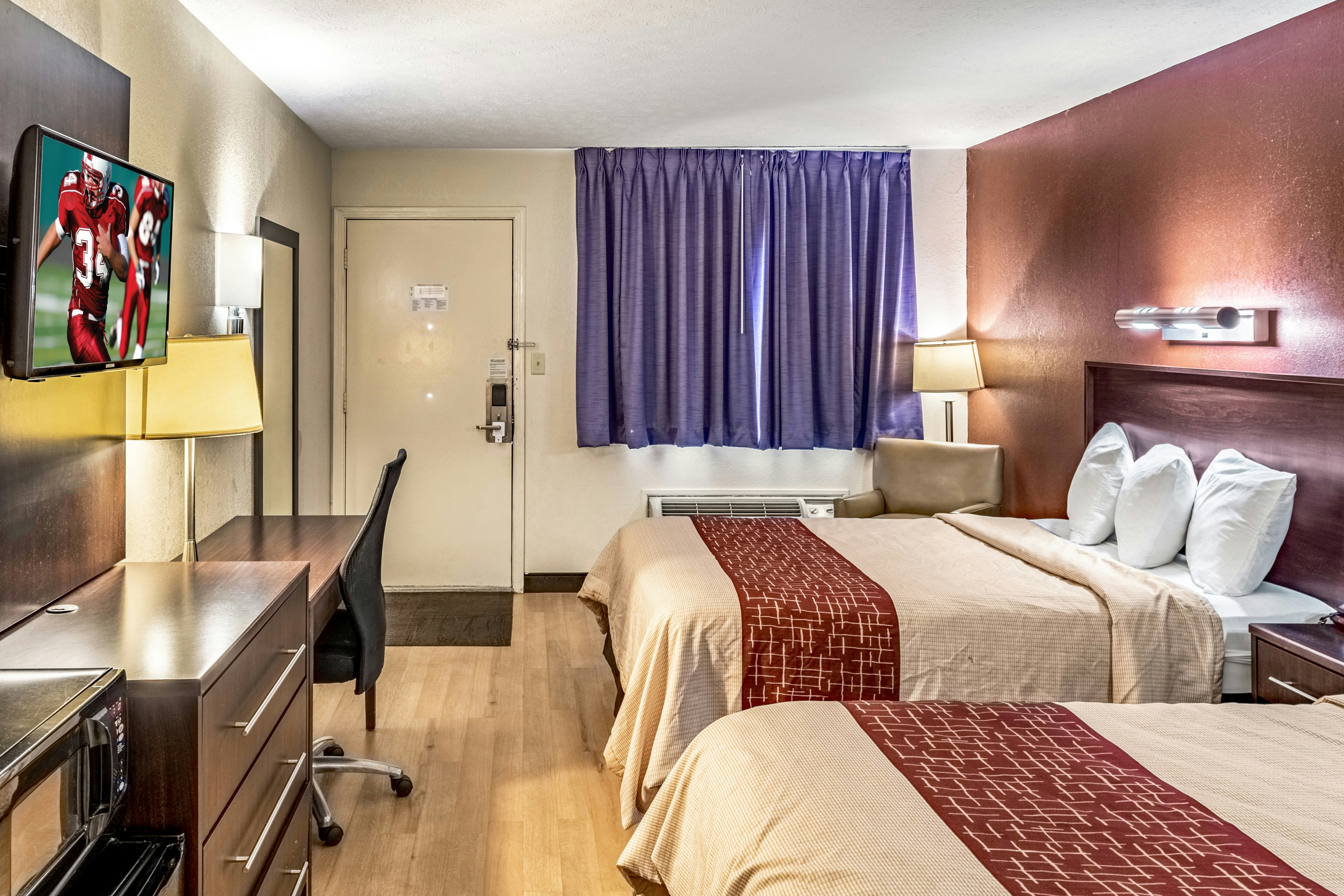 Deluxe 2 Queen Beds Non-Smoking