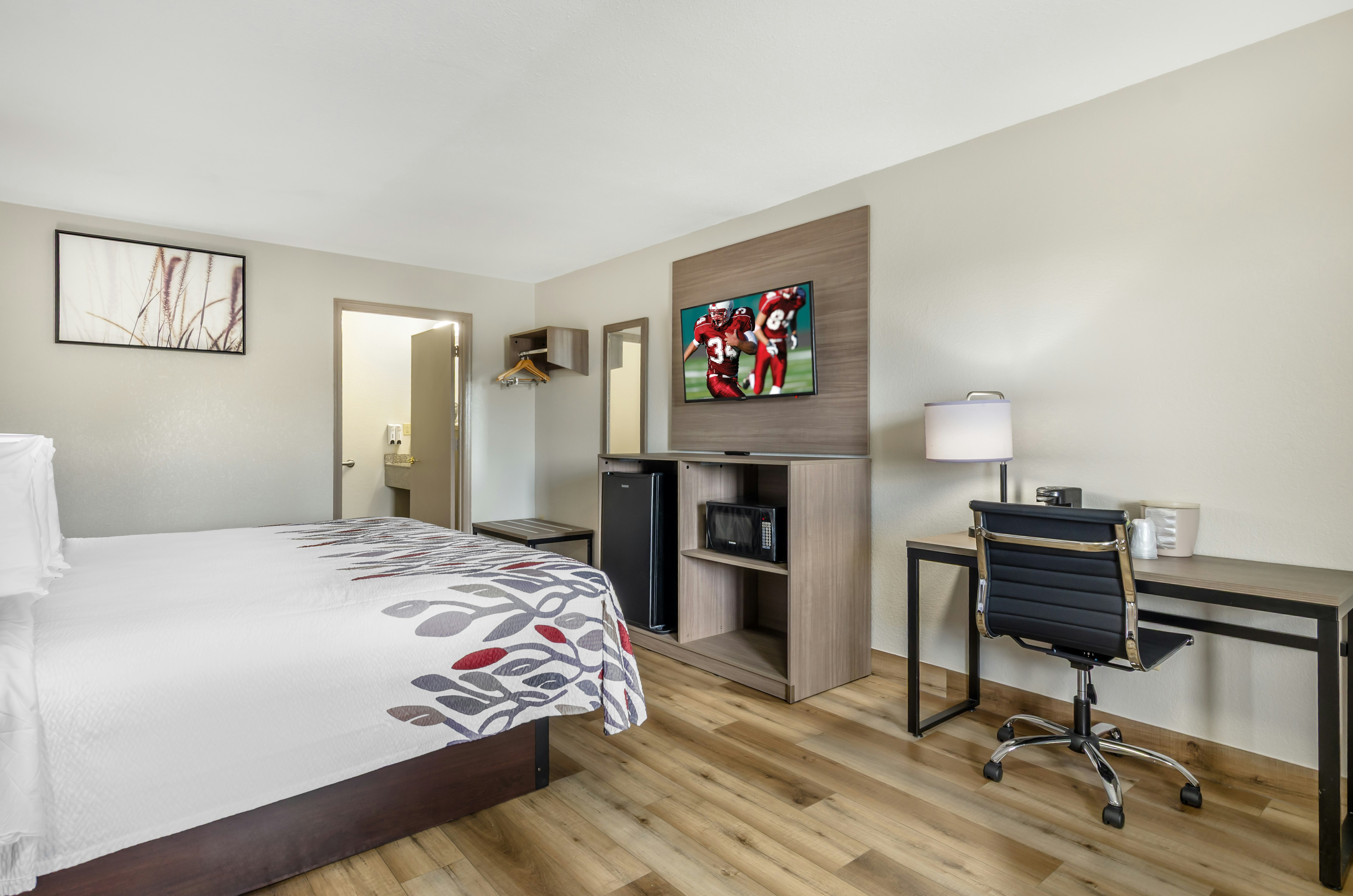 Red Roof Inn Staunton