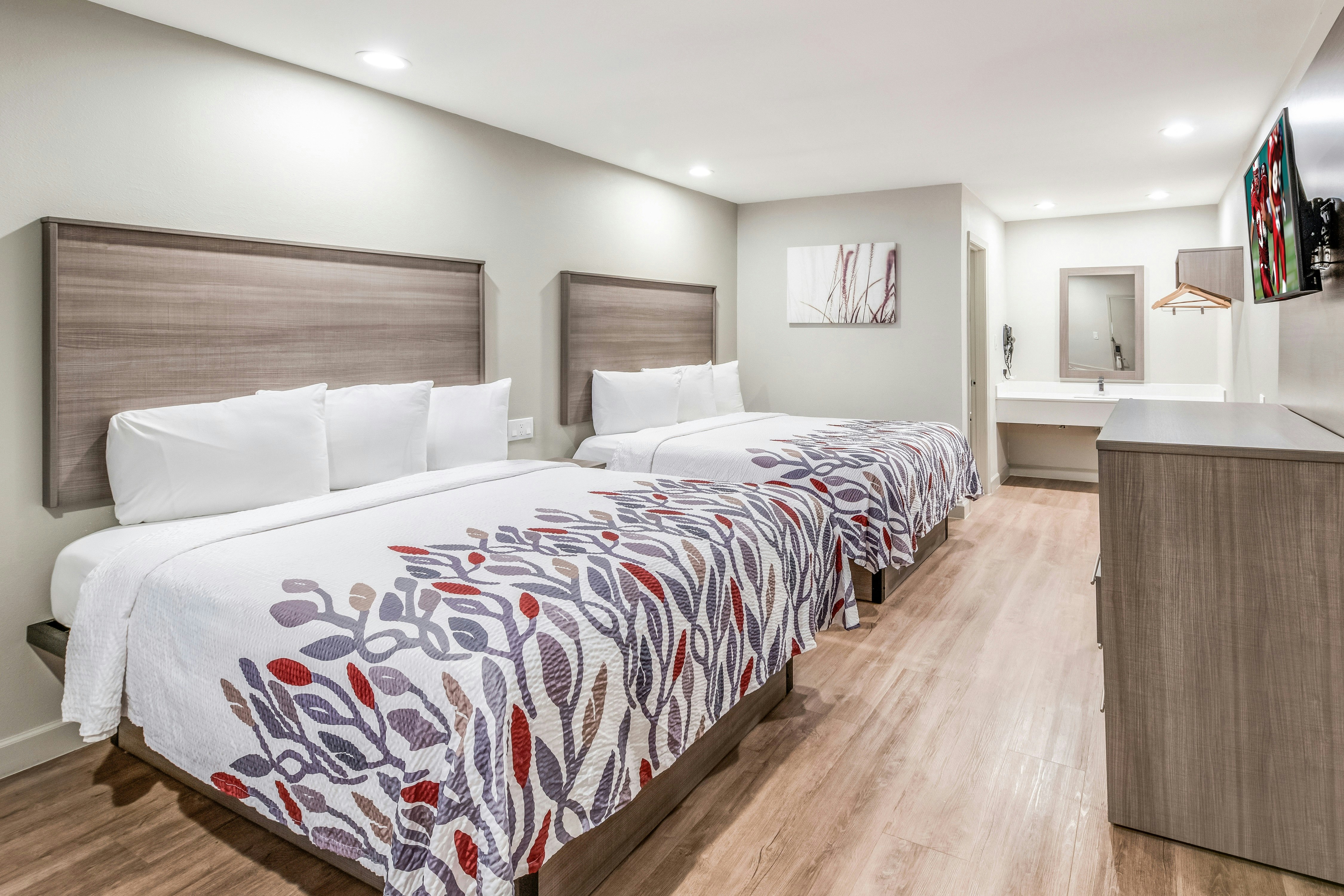 Deluxe 2 Queen Beds Non-Smoking