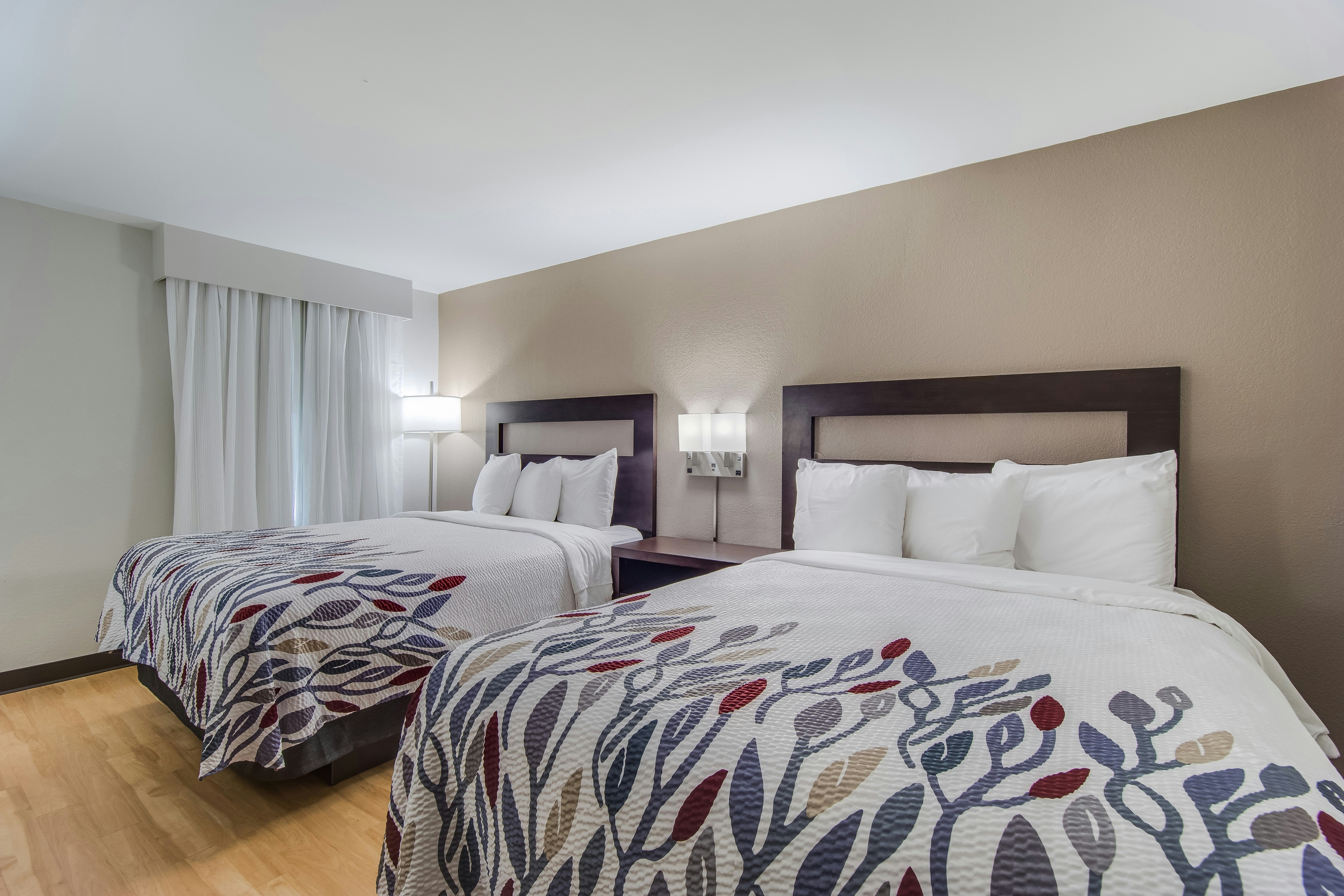 Deluxe 2 Queen Beds Non-Smoking