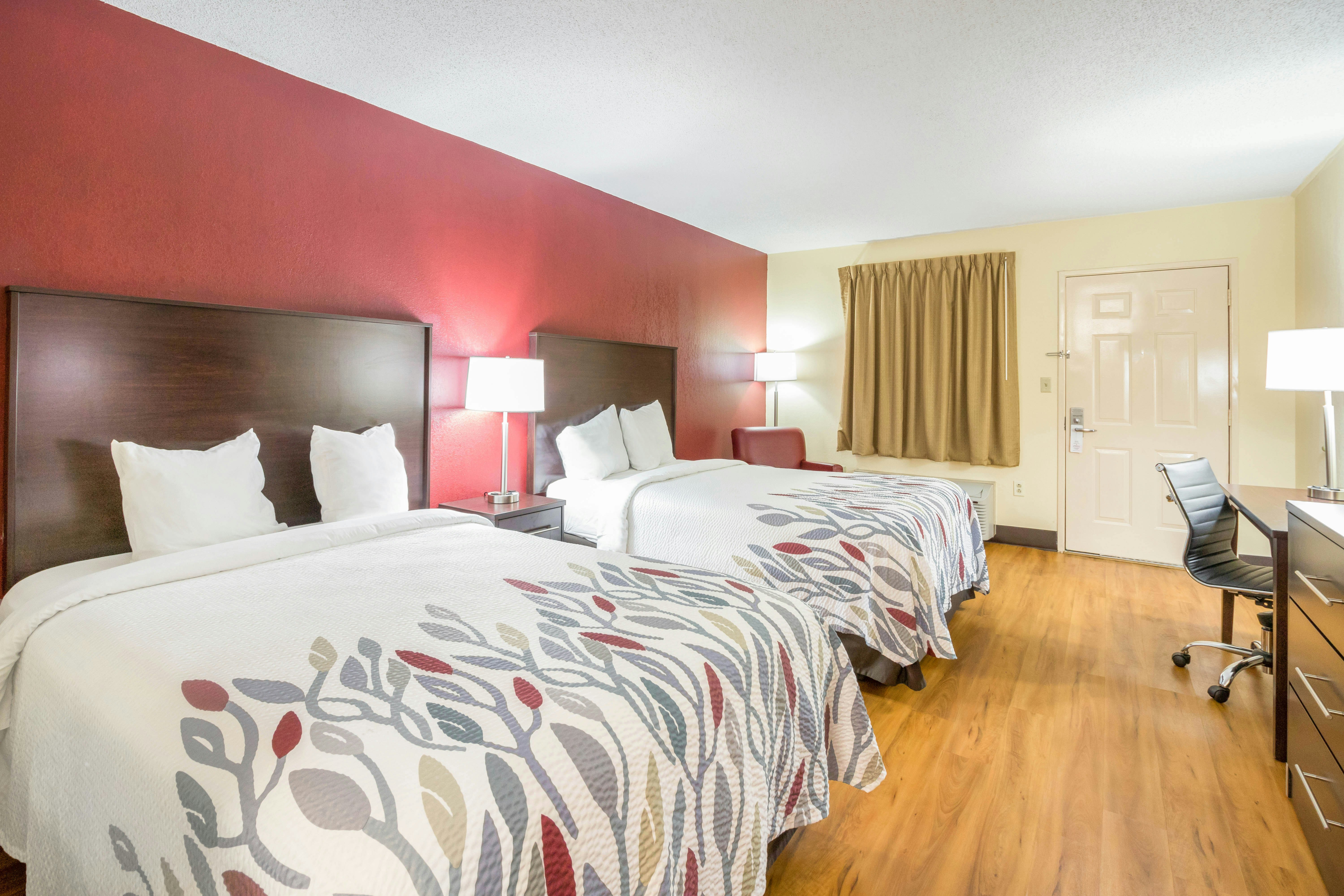 Deluxe 2 Full Beds Non-Smoking