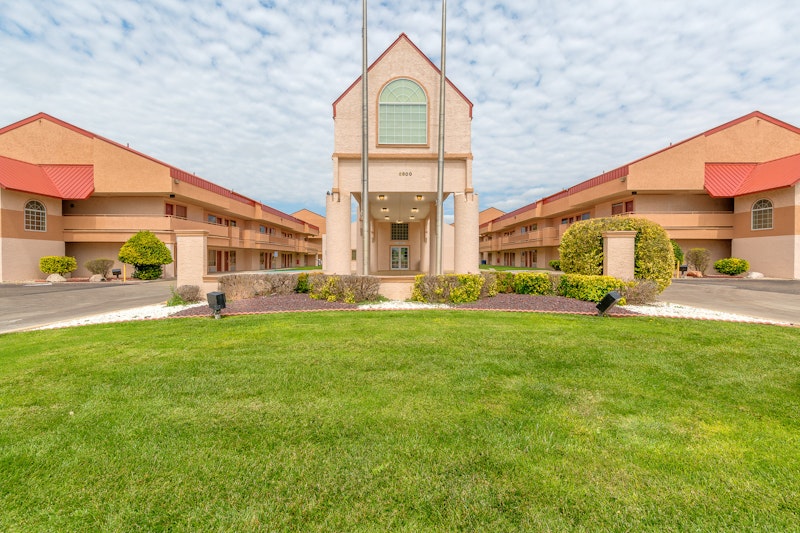 HomeTowne Studios Amarillo West