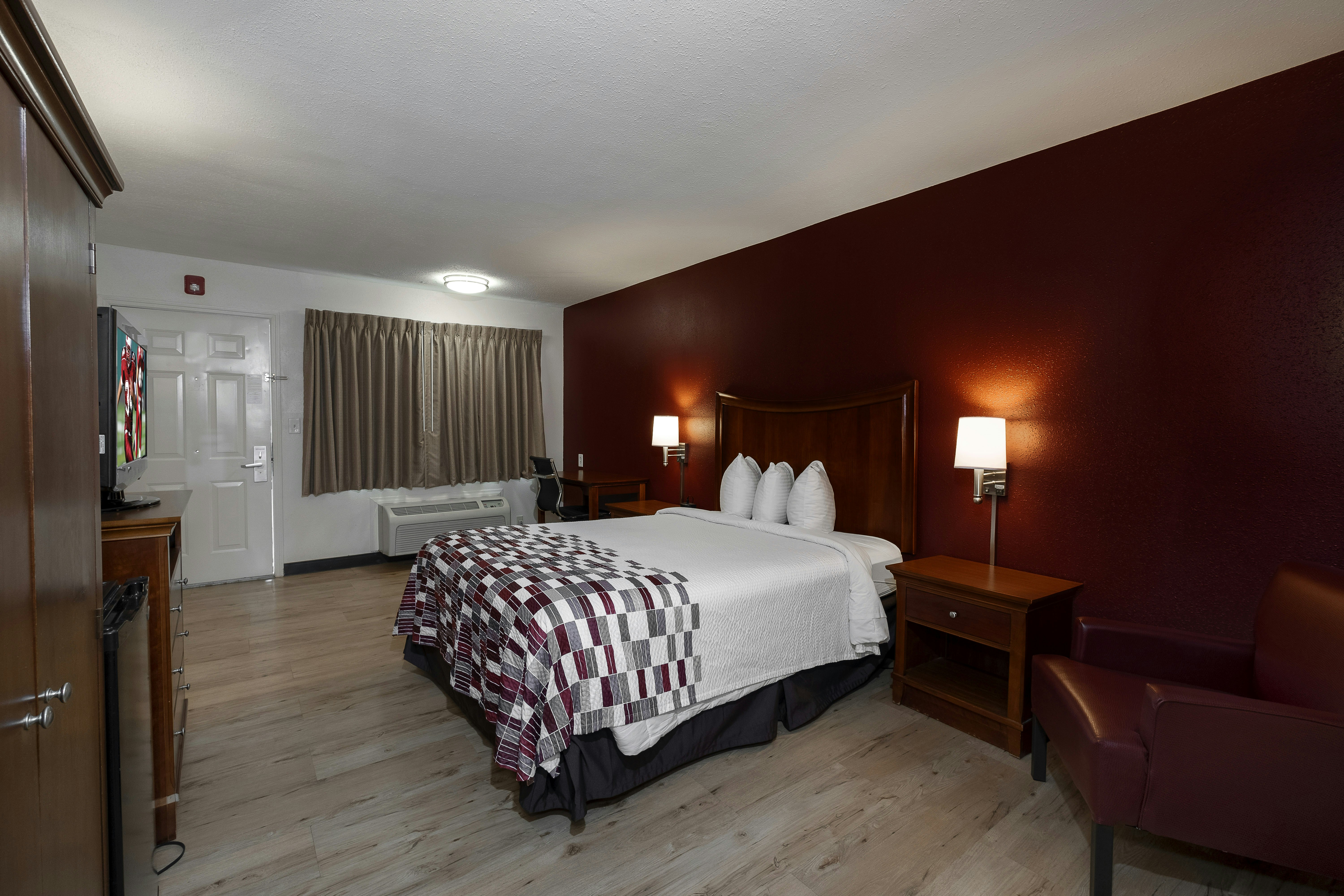 Red Roof Inn & Suites Dothan