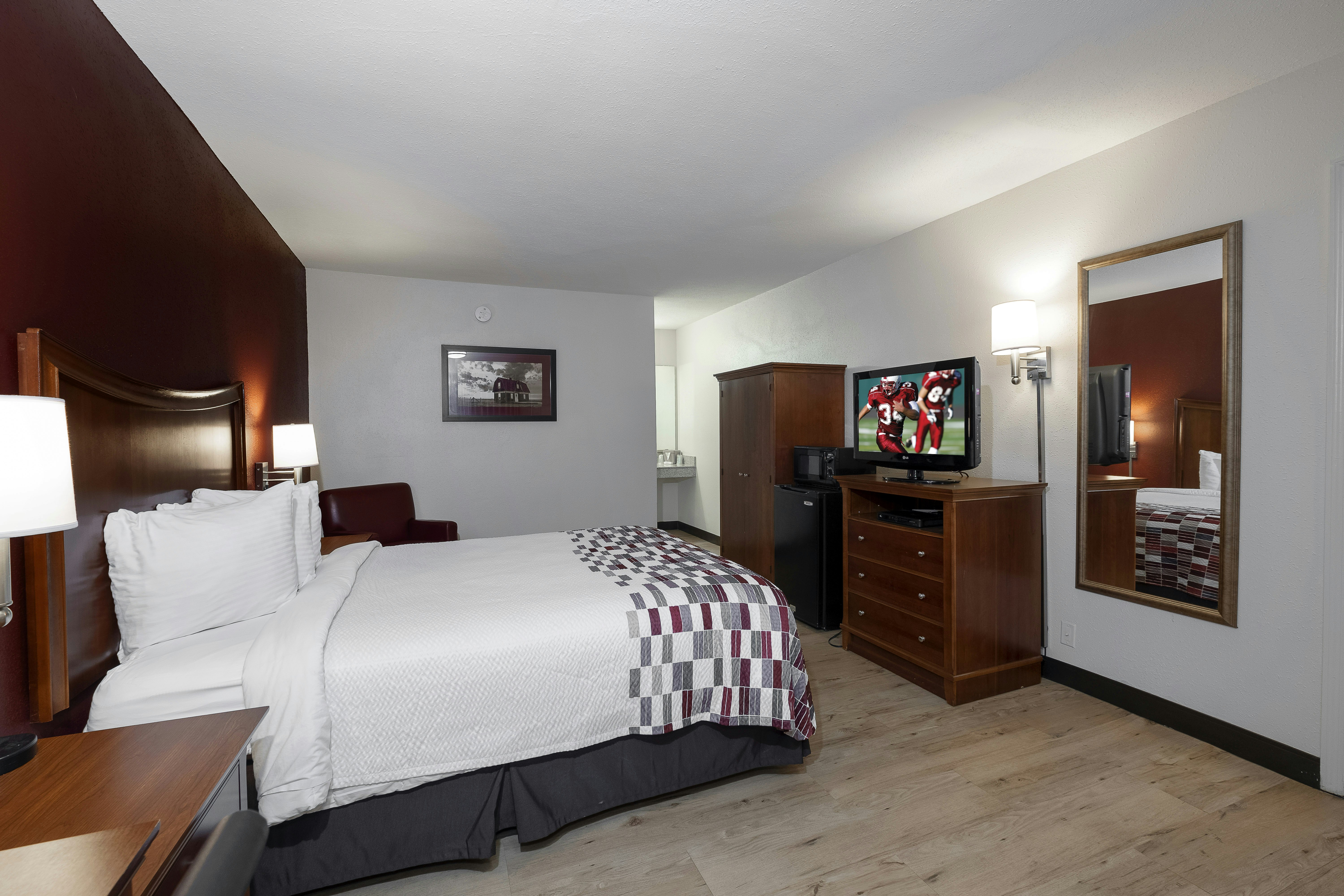 Red Roof Inn & Suites Dothan
