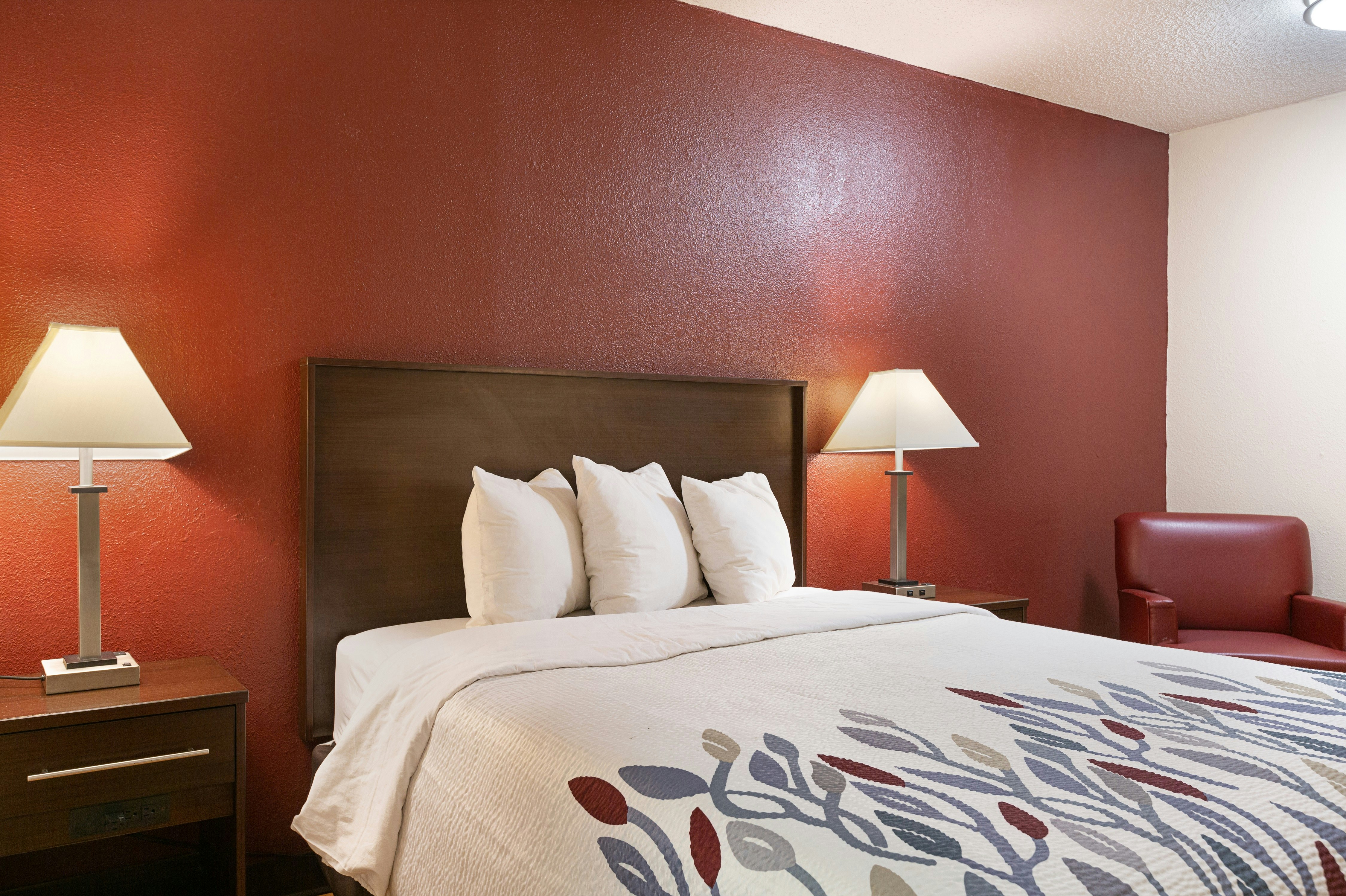 Deluxe Queen Bed Non-Smoking