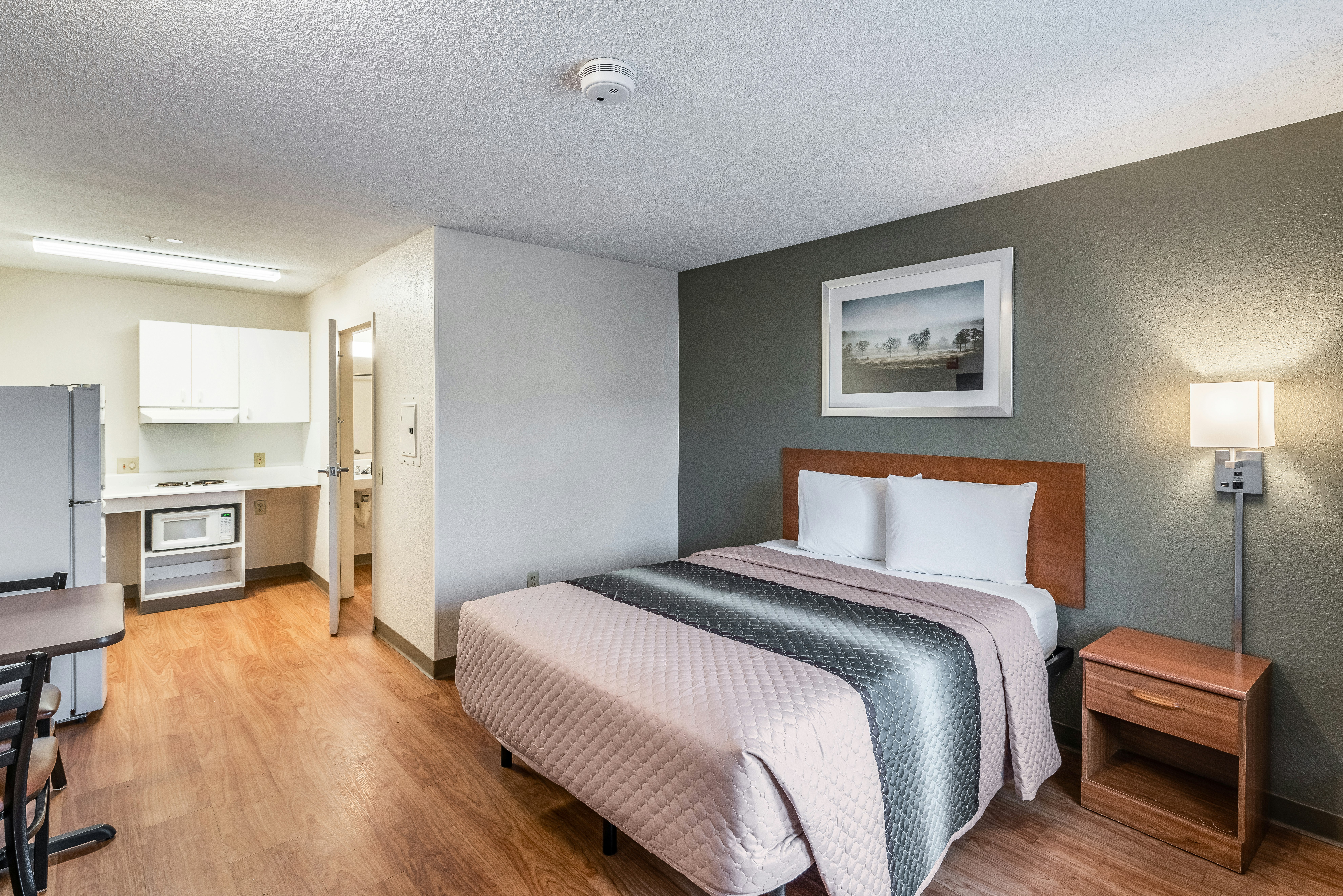 HomeTowne Studios Spokane – Valley