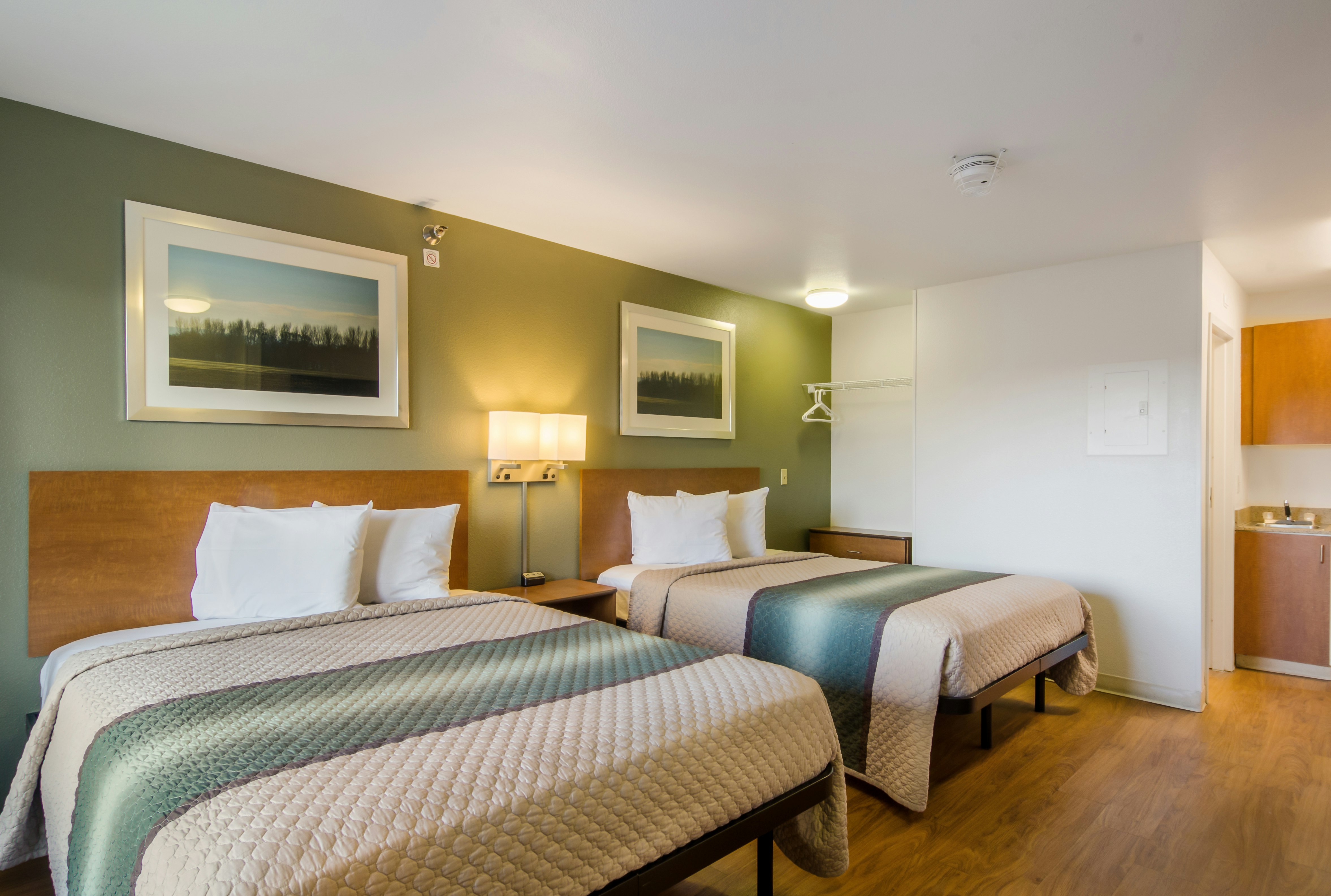 Studio 2 Full Beds Non-Smoking