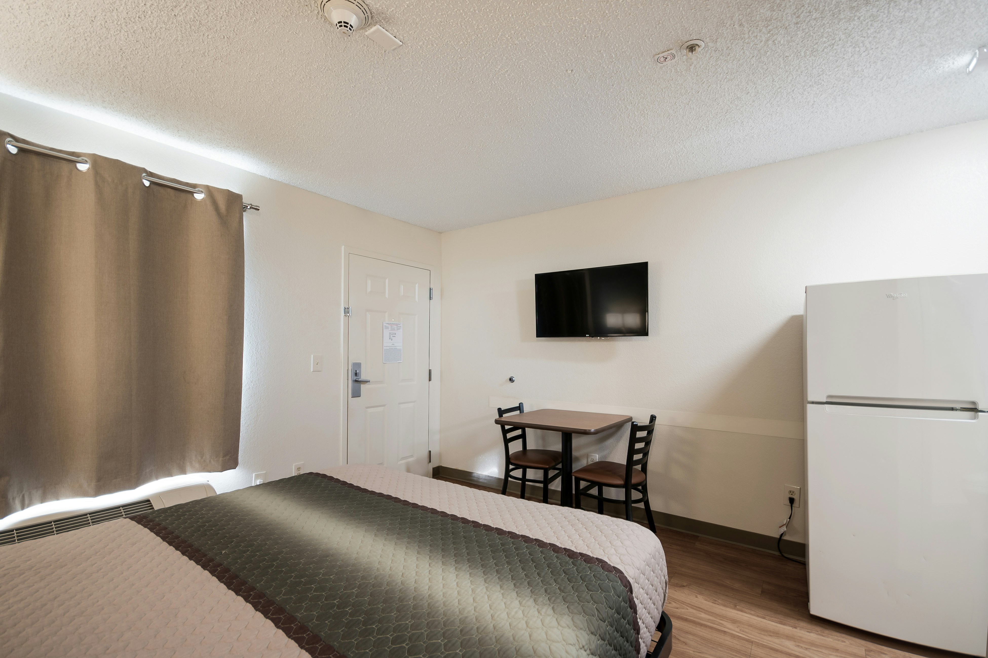 HomeTowne Studios Seattle – Kent/ Des Moines