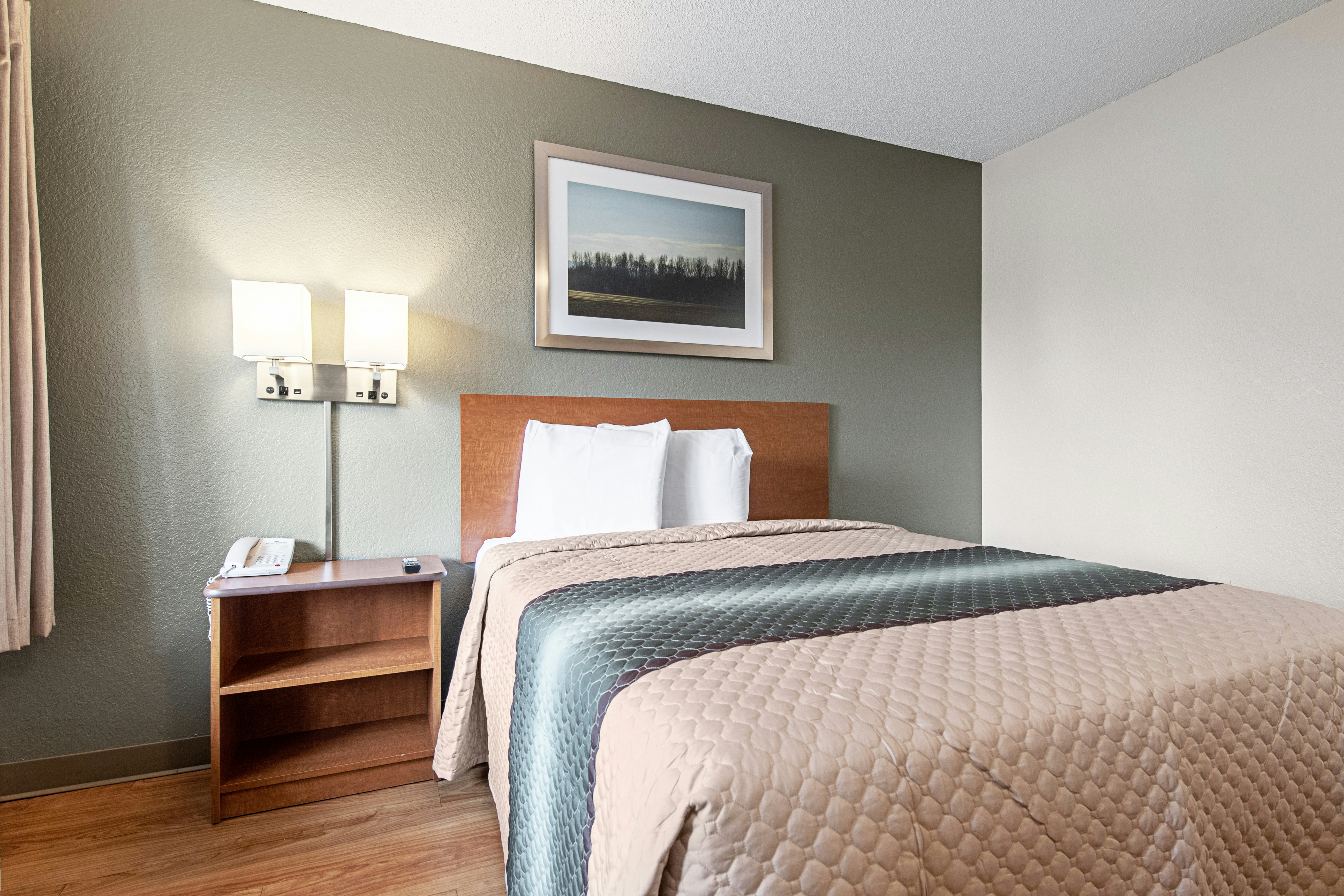 HomeTowne Studios Tacoma – Puyallup