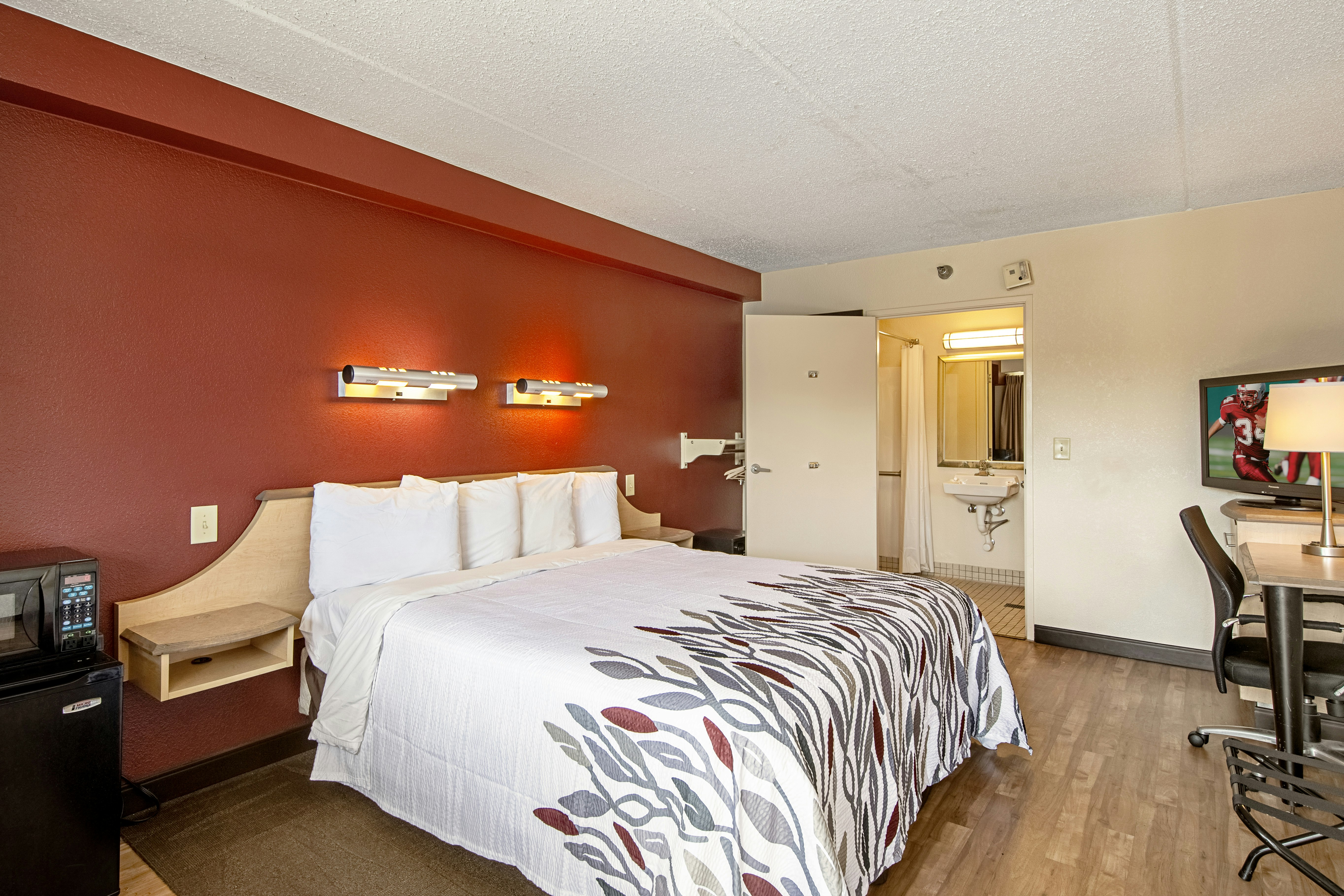 Red Roof Inn Pensacola – I-10 at Davis Highway