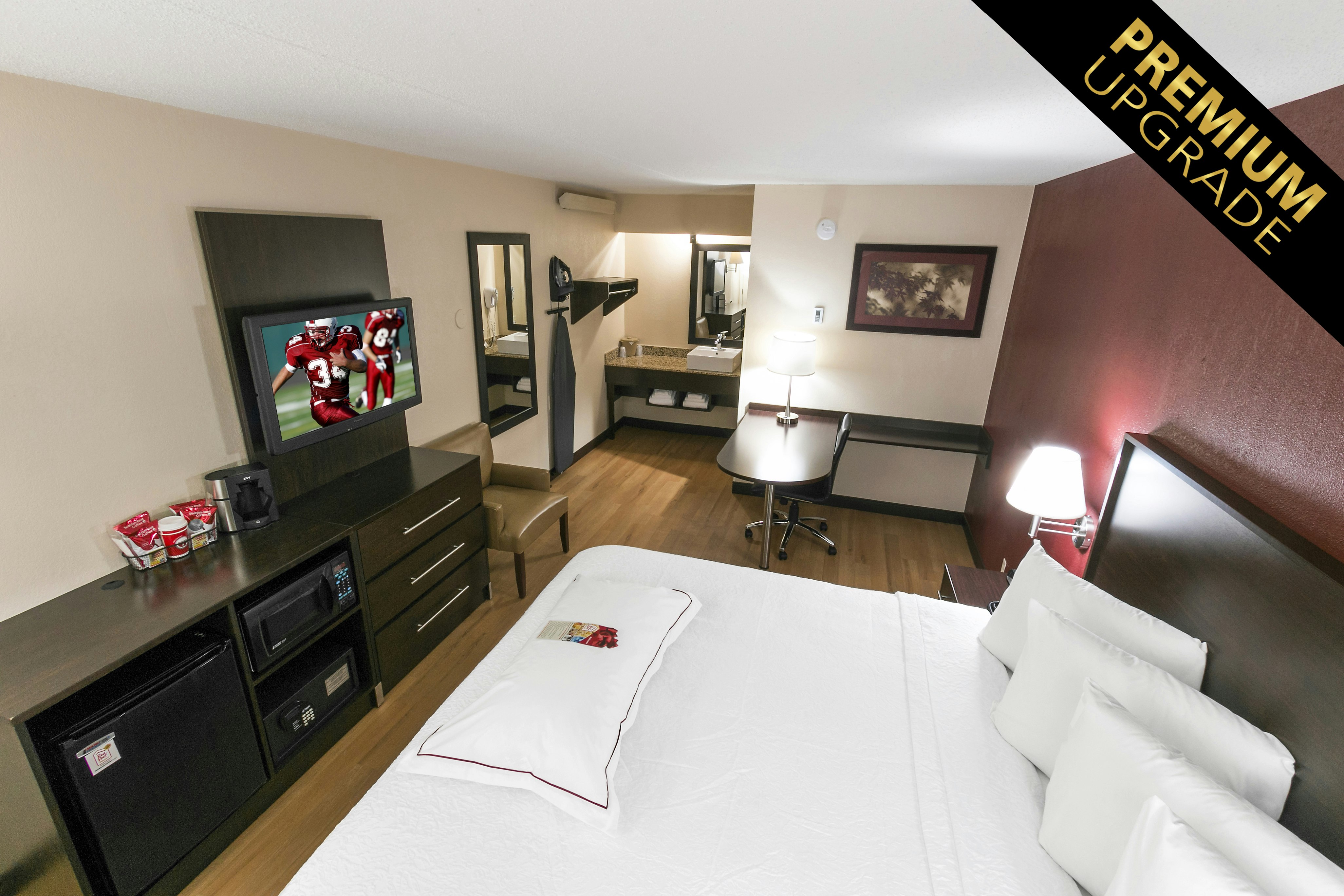 ADA Premium King Smoke-Free (Get More: Upgraded Bedding and Snack Box)