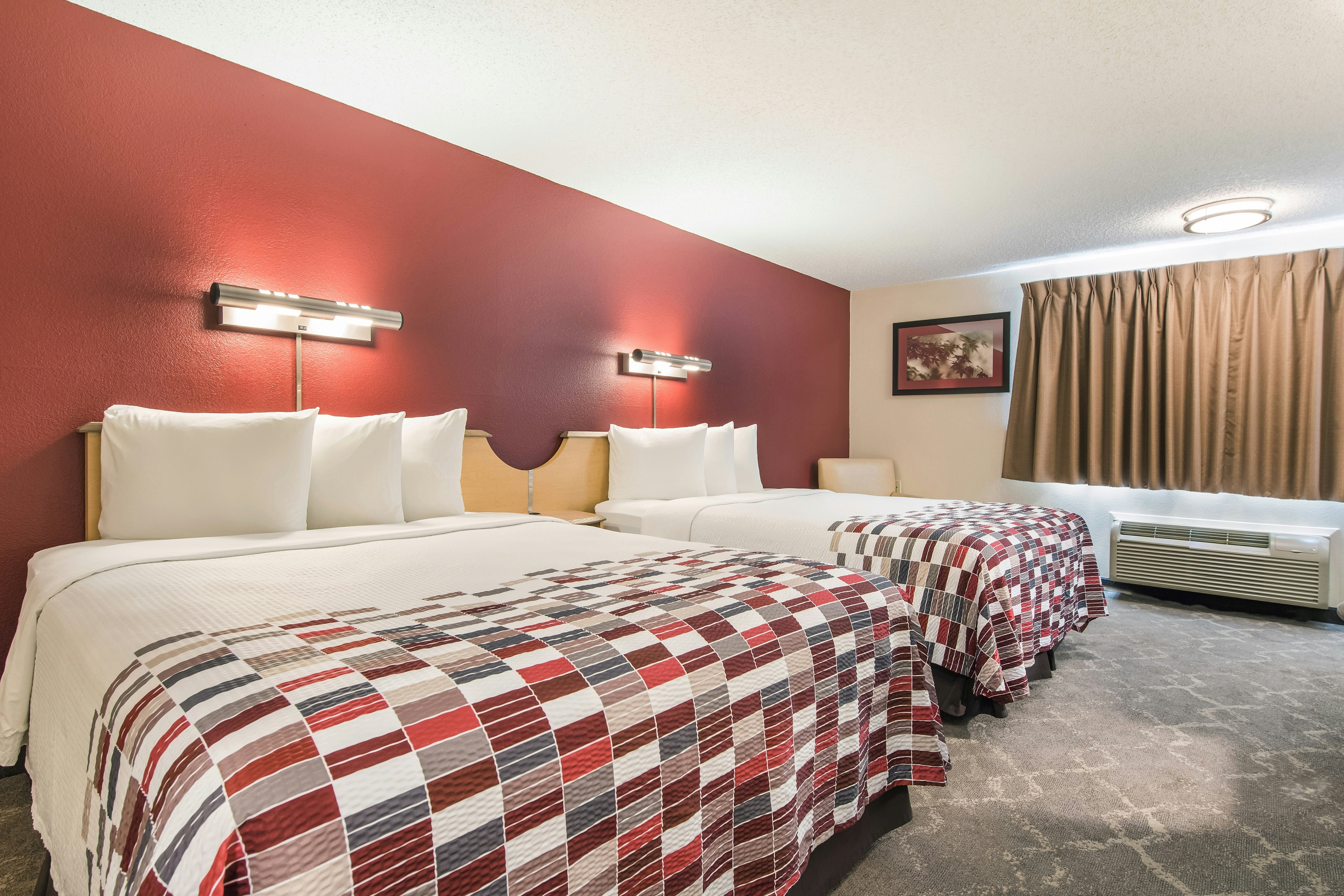ADA 2 Queen Beds Smoke-Free
