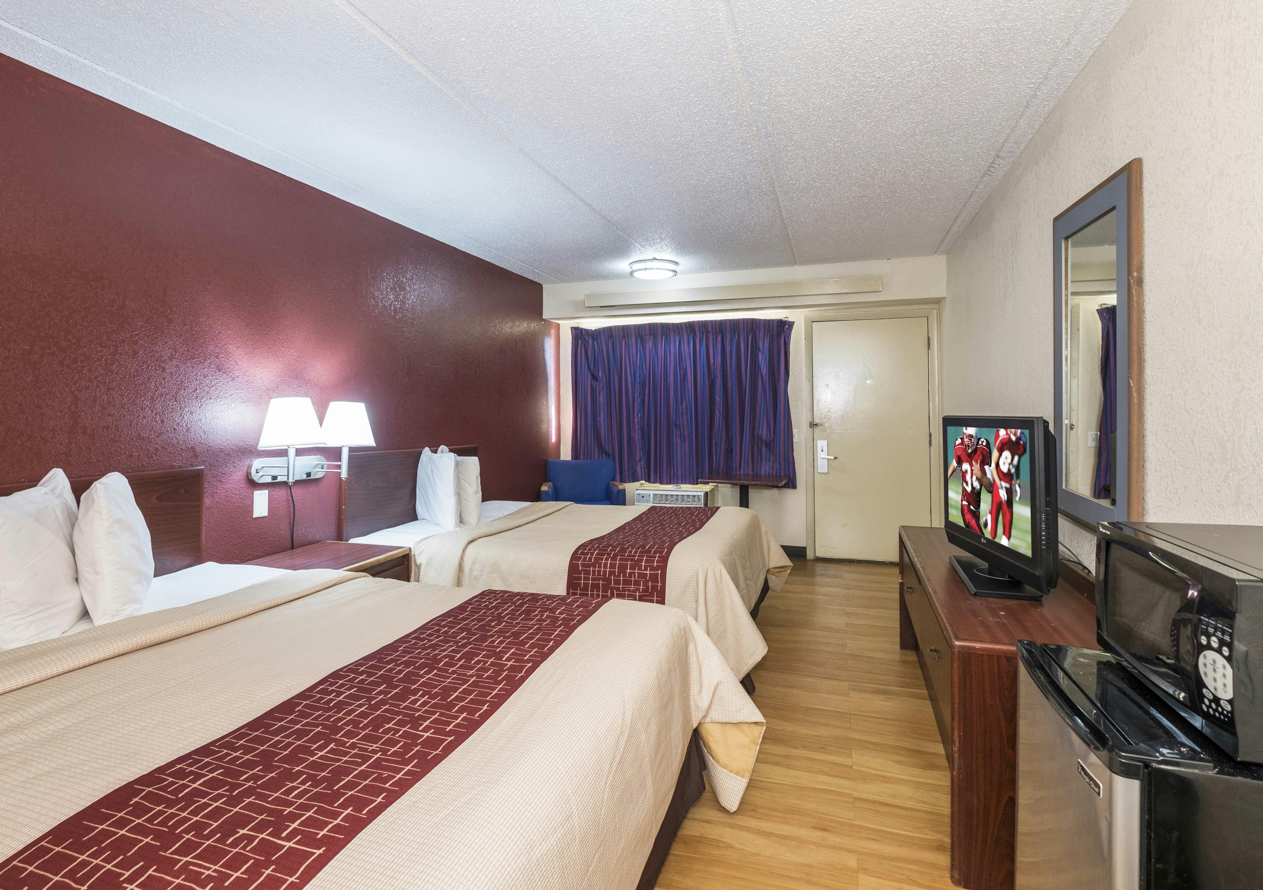 Deluxe 2 Queen Beds Non-Smoking