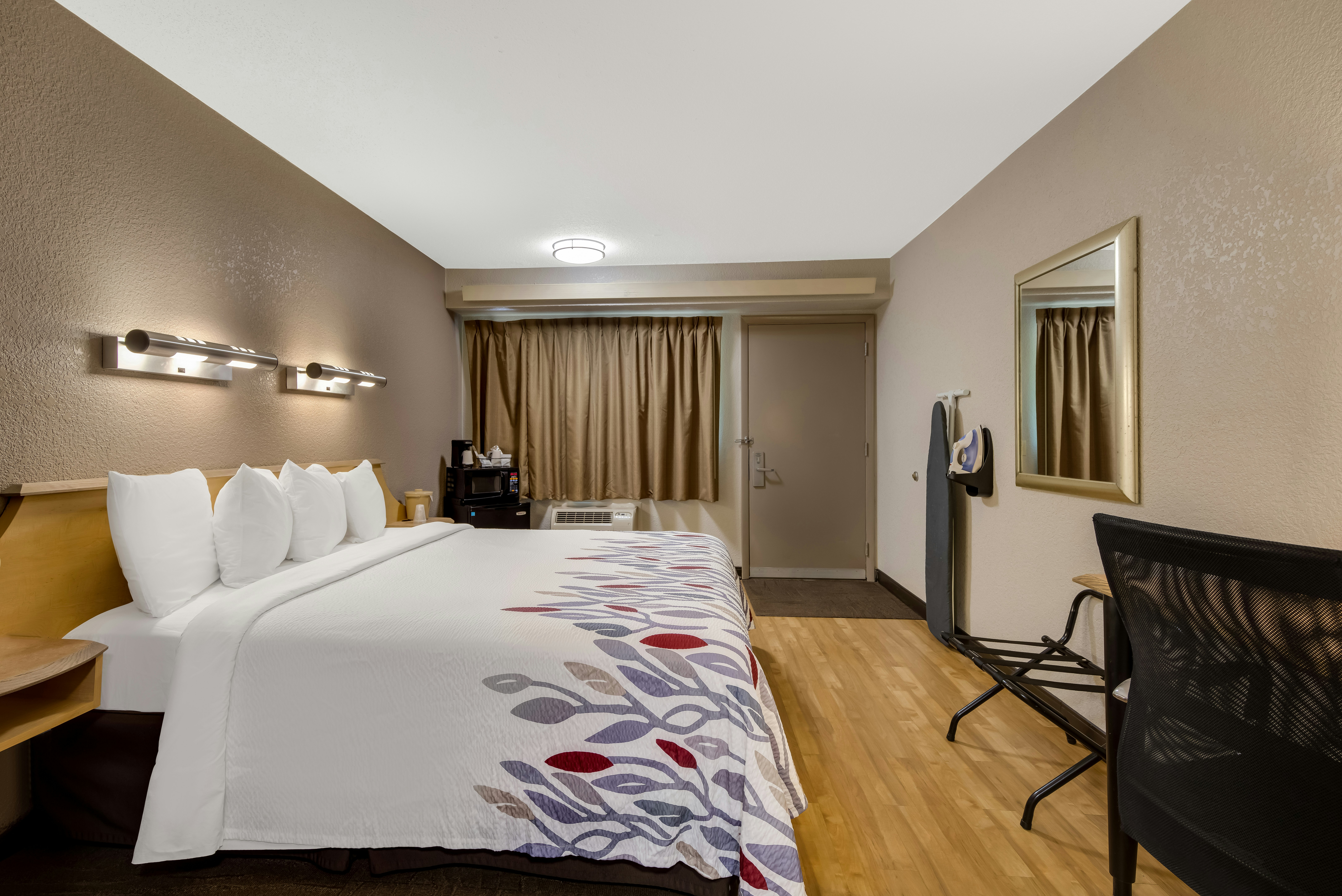 Red Roof Inn Asheville – Biltmore West