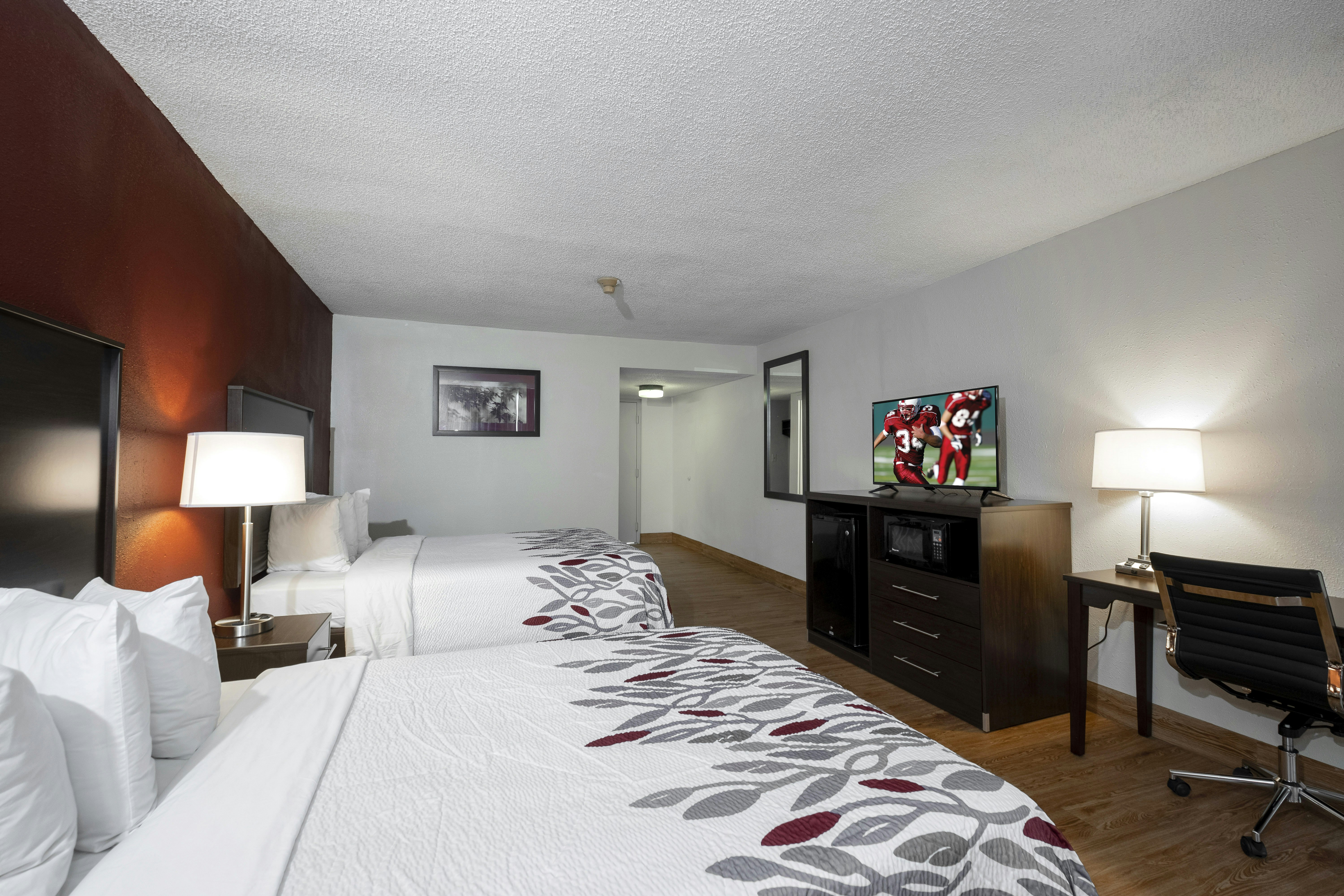 Deluxe 2 Full Beds Non-Smoking