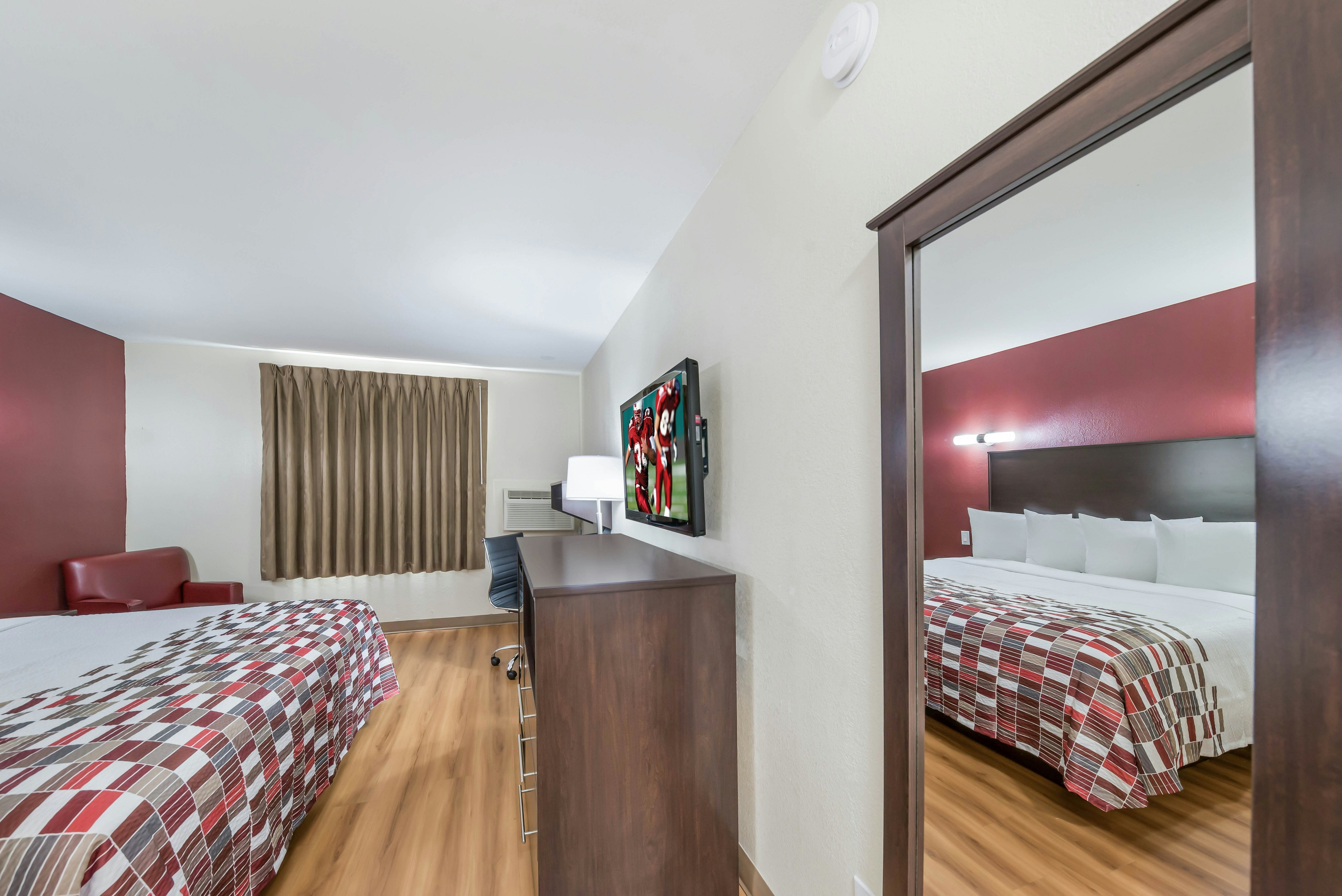 Red Roof Inn Suites Denton