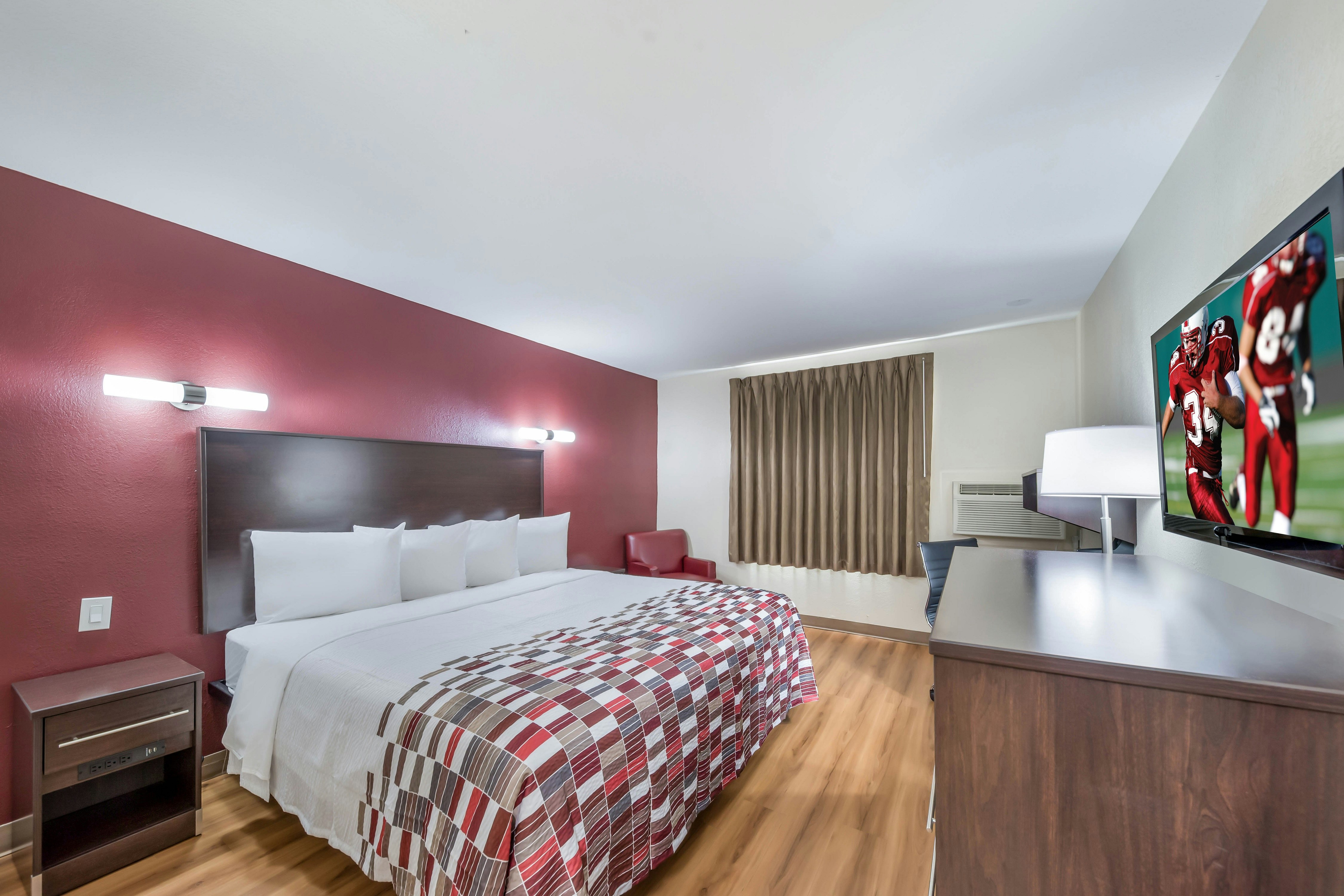 Red Roof Inn Suites Denton