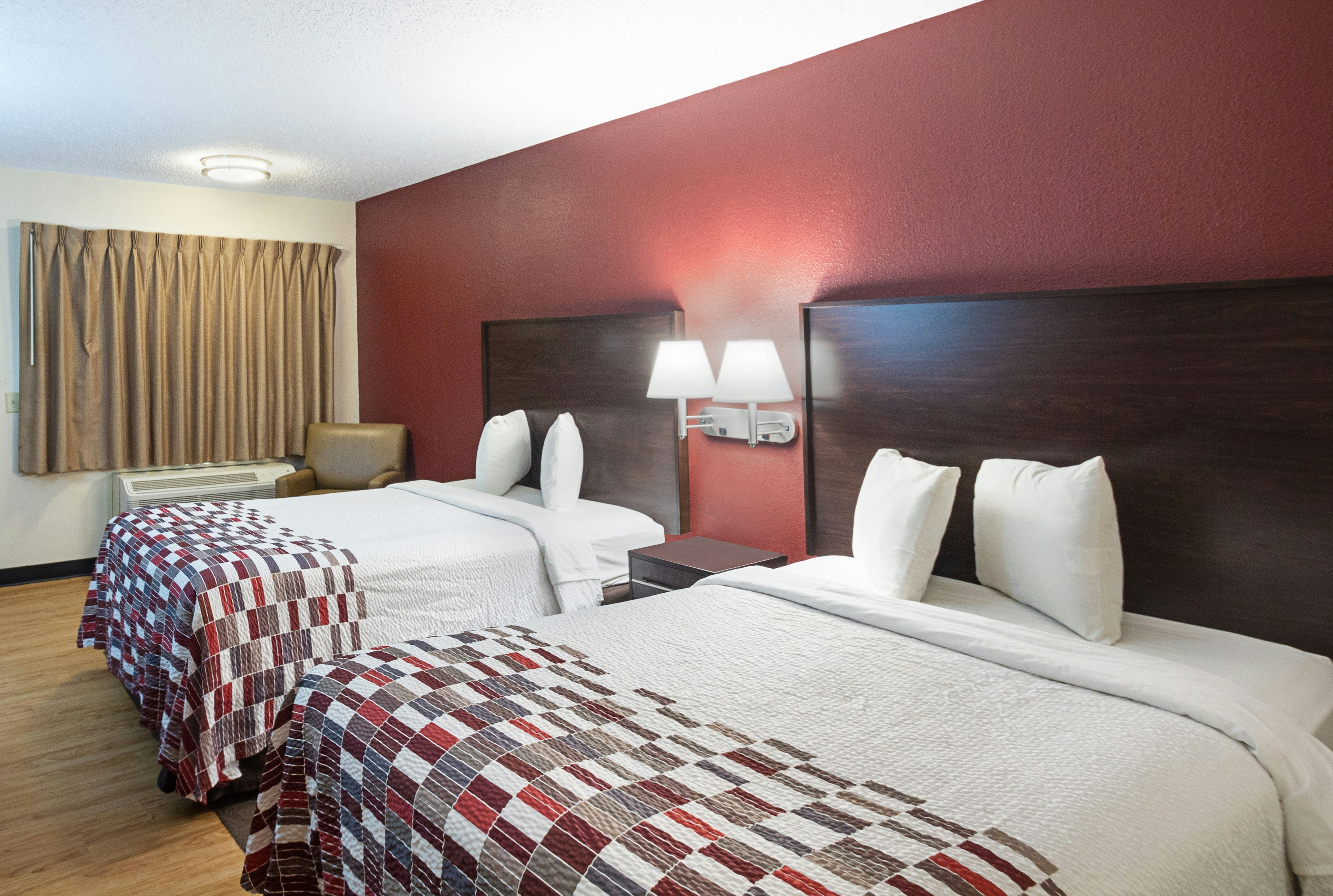 ADA Deluxe 2 Full Beds Non-Smoking