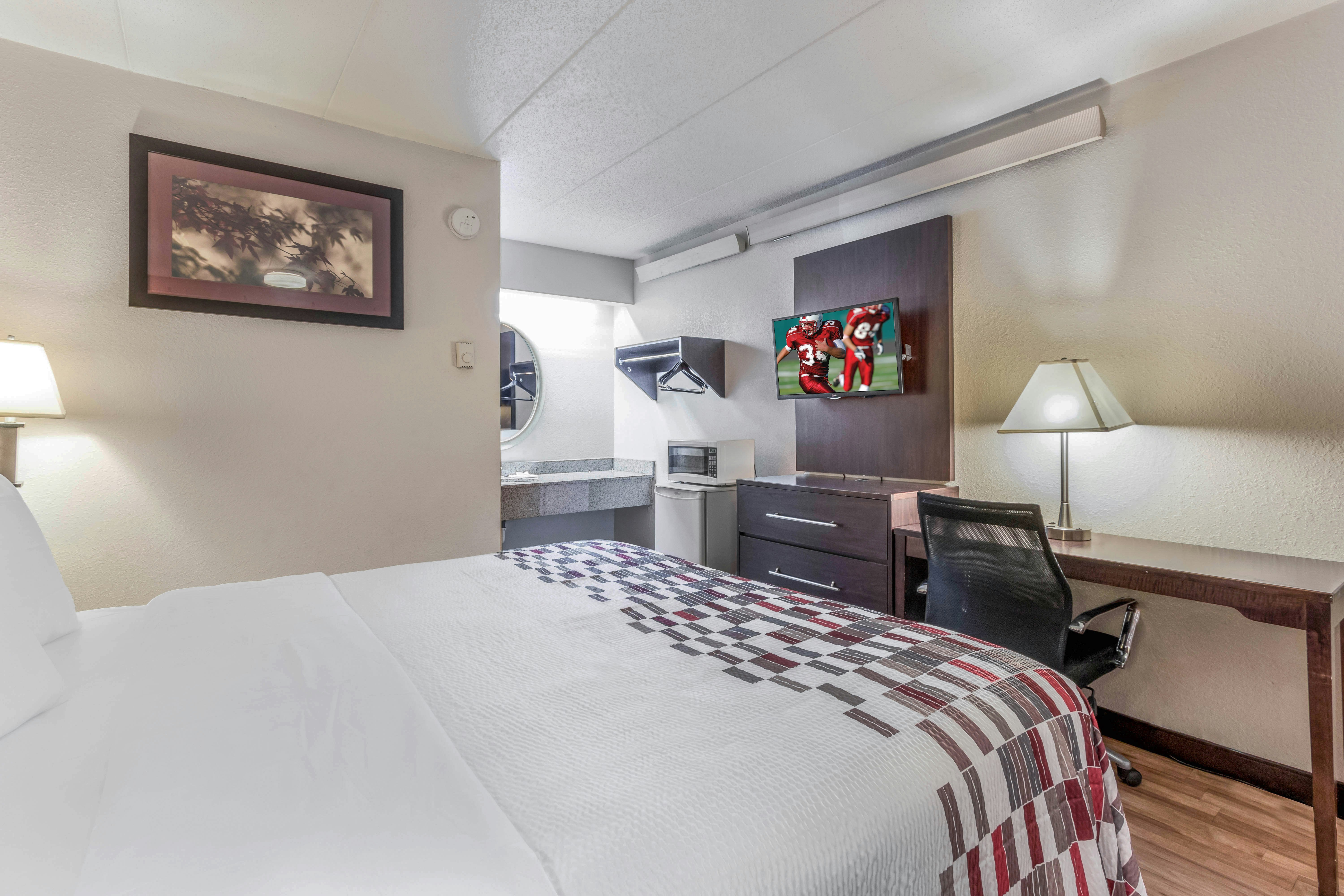 Deluxe King Room Non-Smoking
