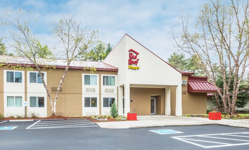 Red Roof PLUS+ South Deerfield – Amherst