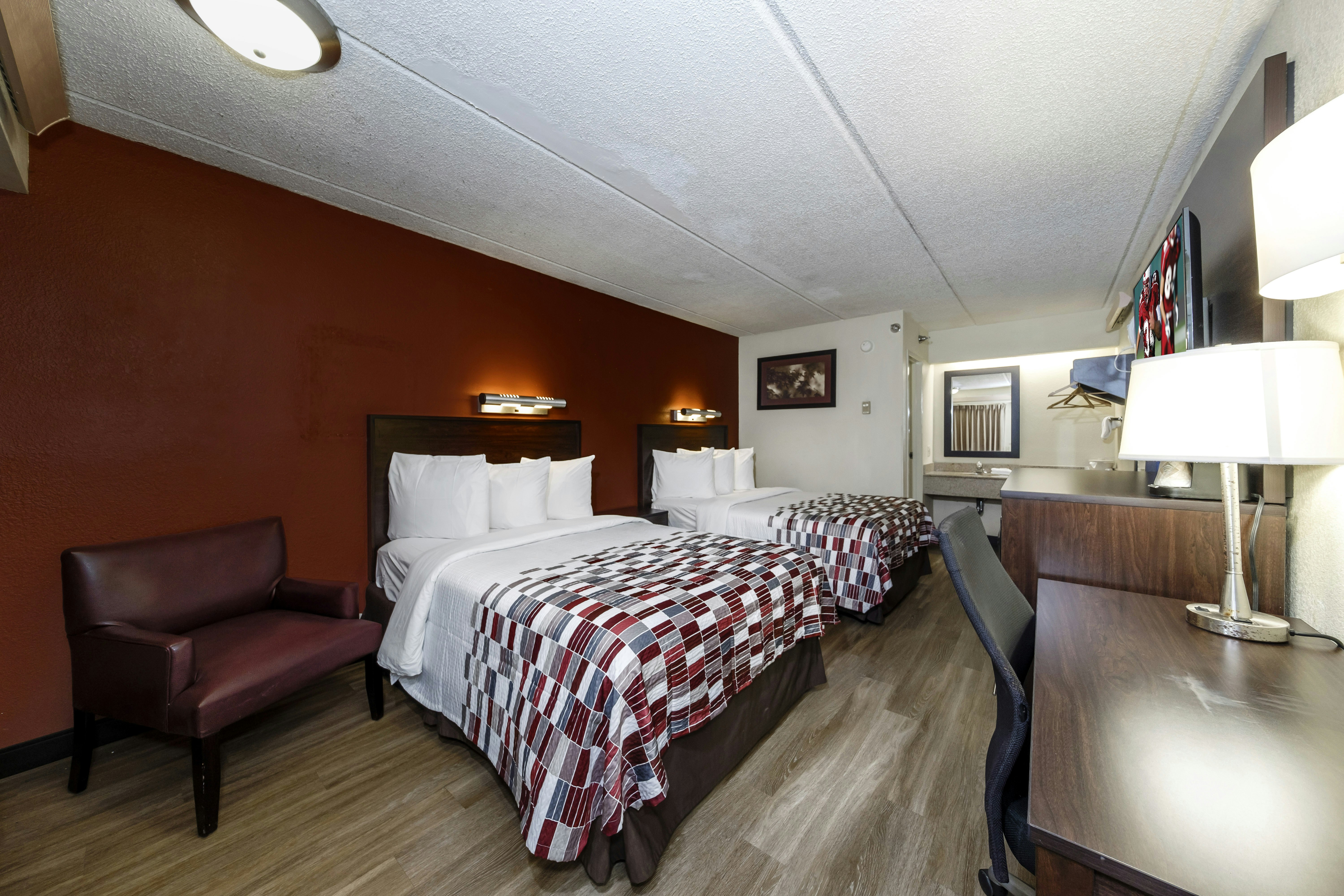 Deluxe 2 Full Beds Non-Smoking