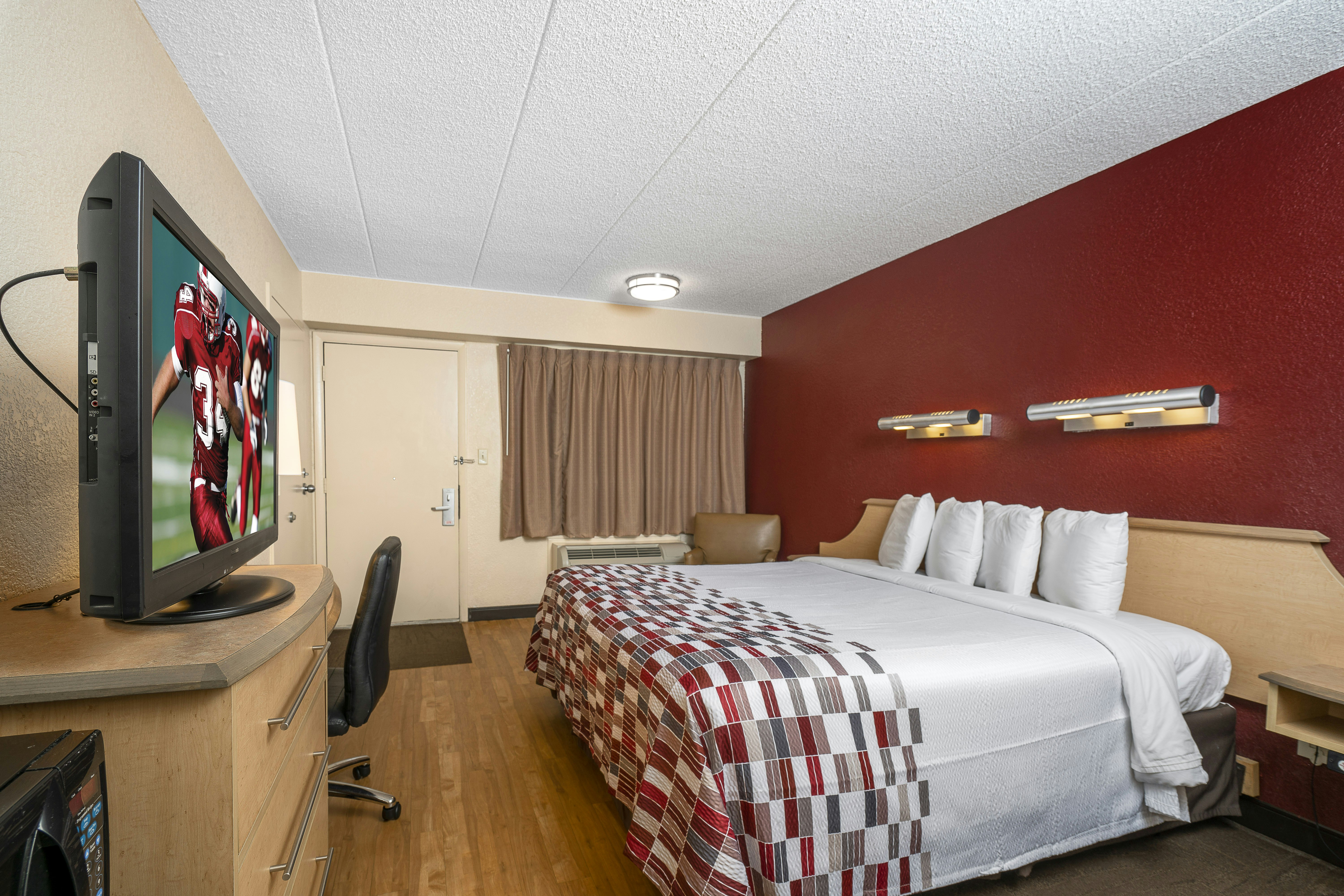 Red Roof Inn Mystic – New London