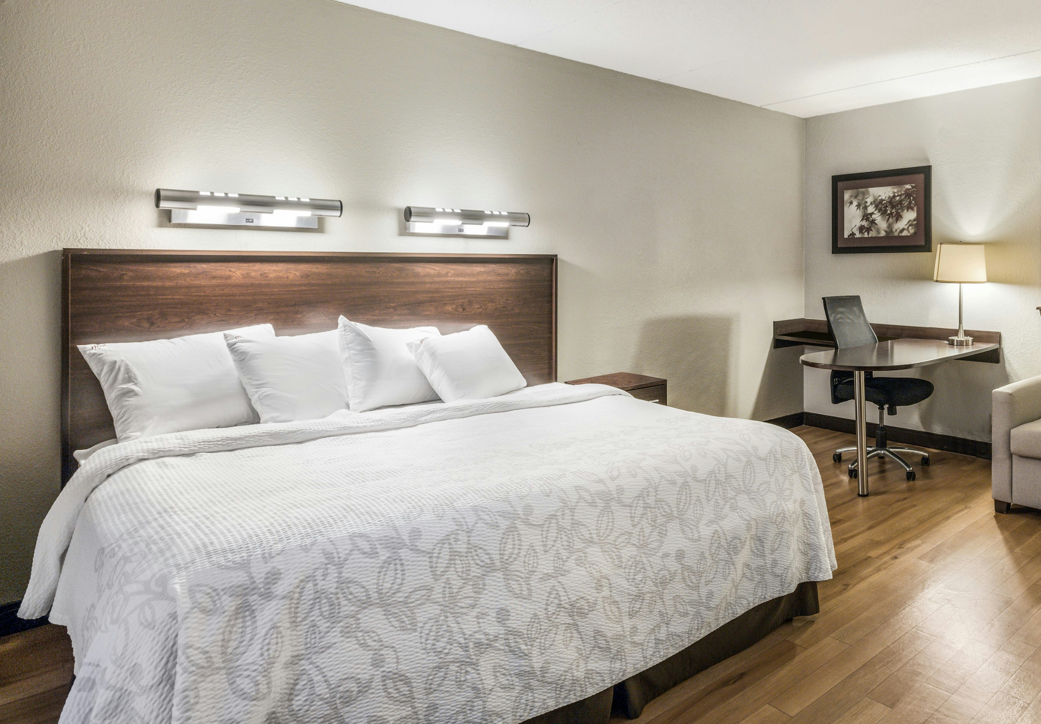 Red Roof PLUS+ Boston – Woburn/ Burlington