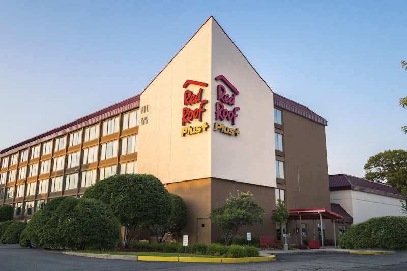 Red Roof PLUS+ Boston – Woburn/ Burlington