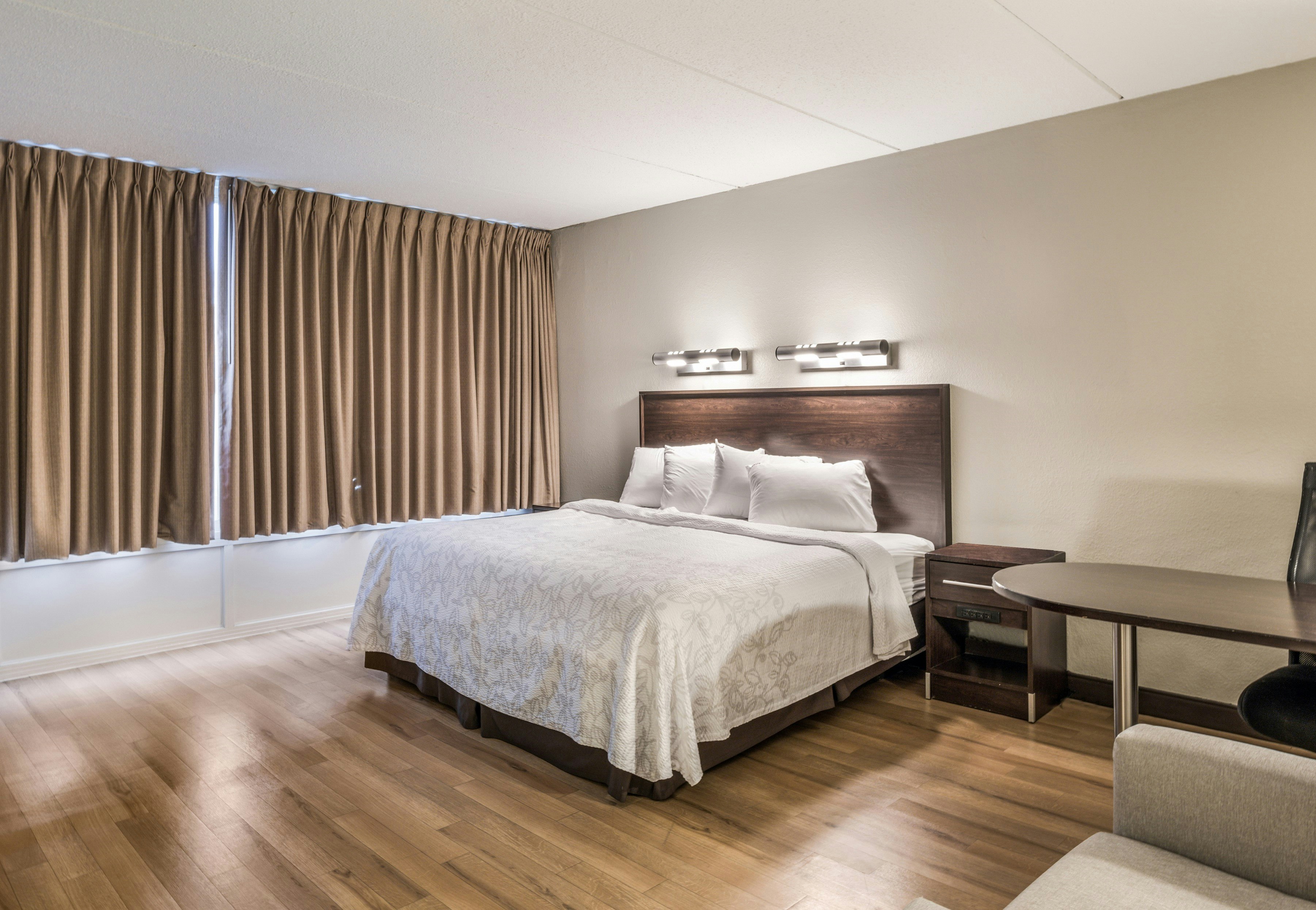 Red Roof PLUS+ Boston – Woburn/ Burlington