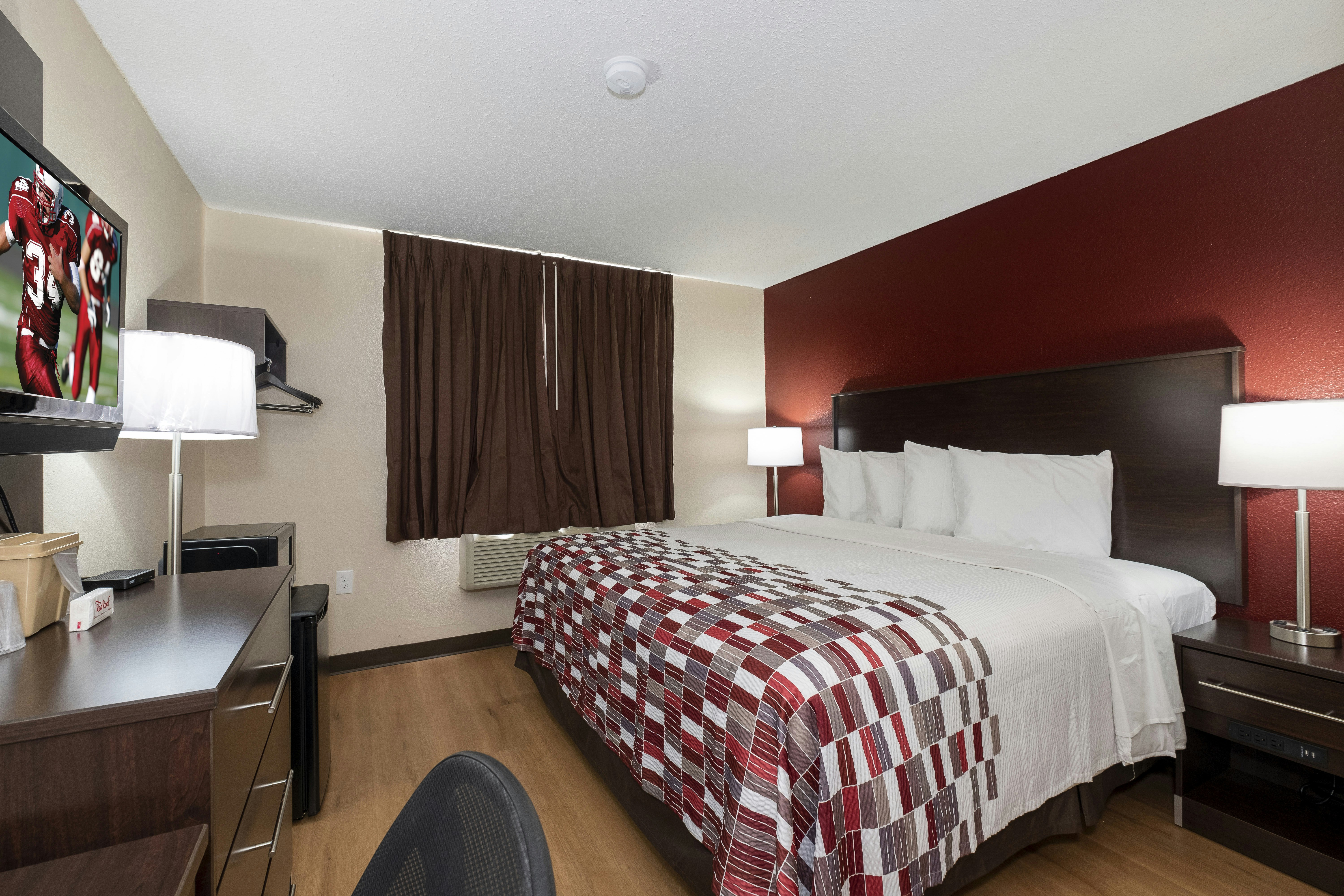 Deluxe King Bed Non-Smoking