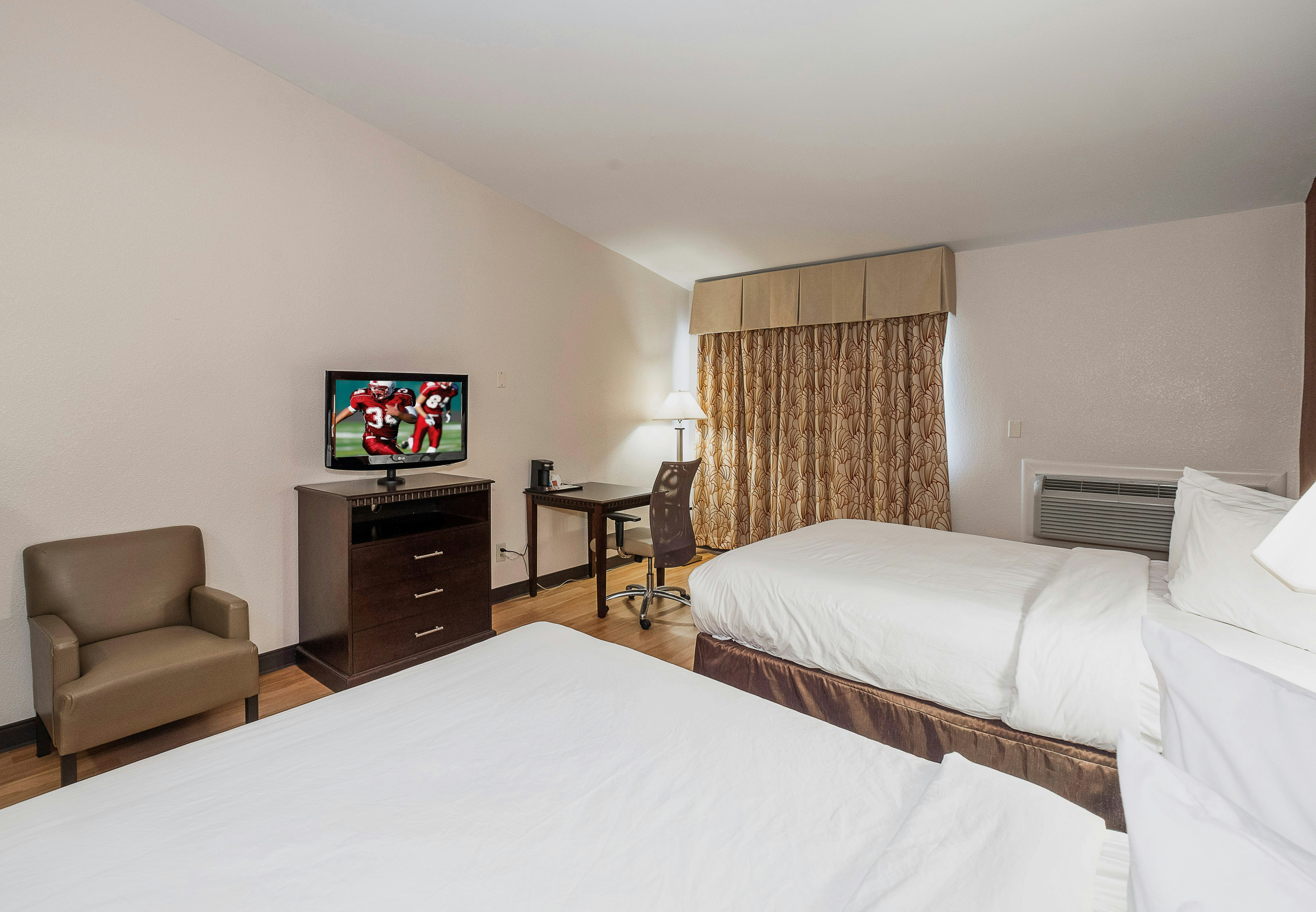 Red Roof Inn Suites Mt Holly – McGuire AFB