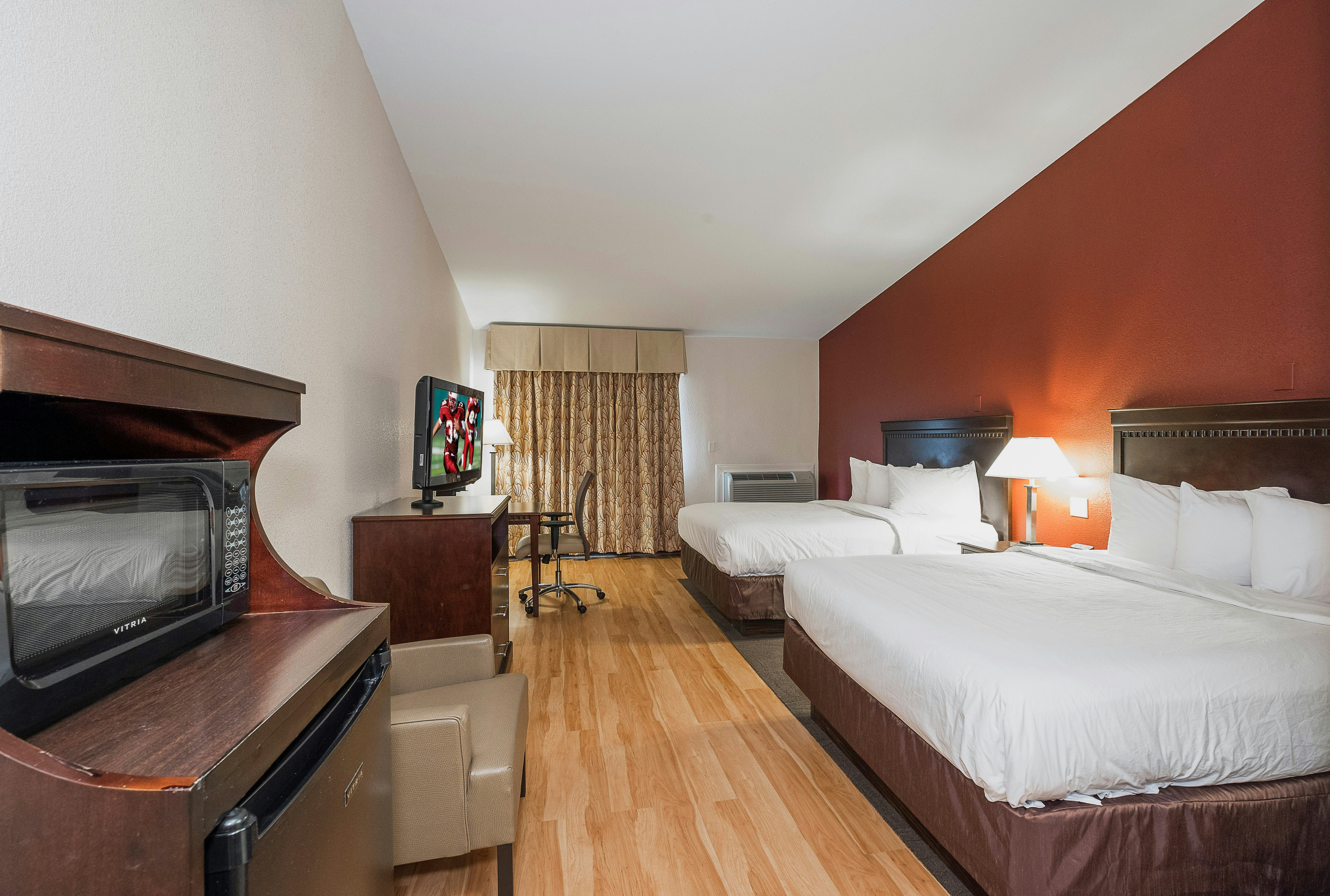 Red Roof Inn Suites Mt Holly – McGuire AFB