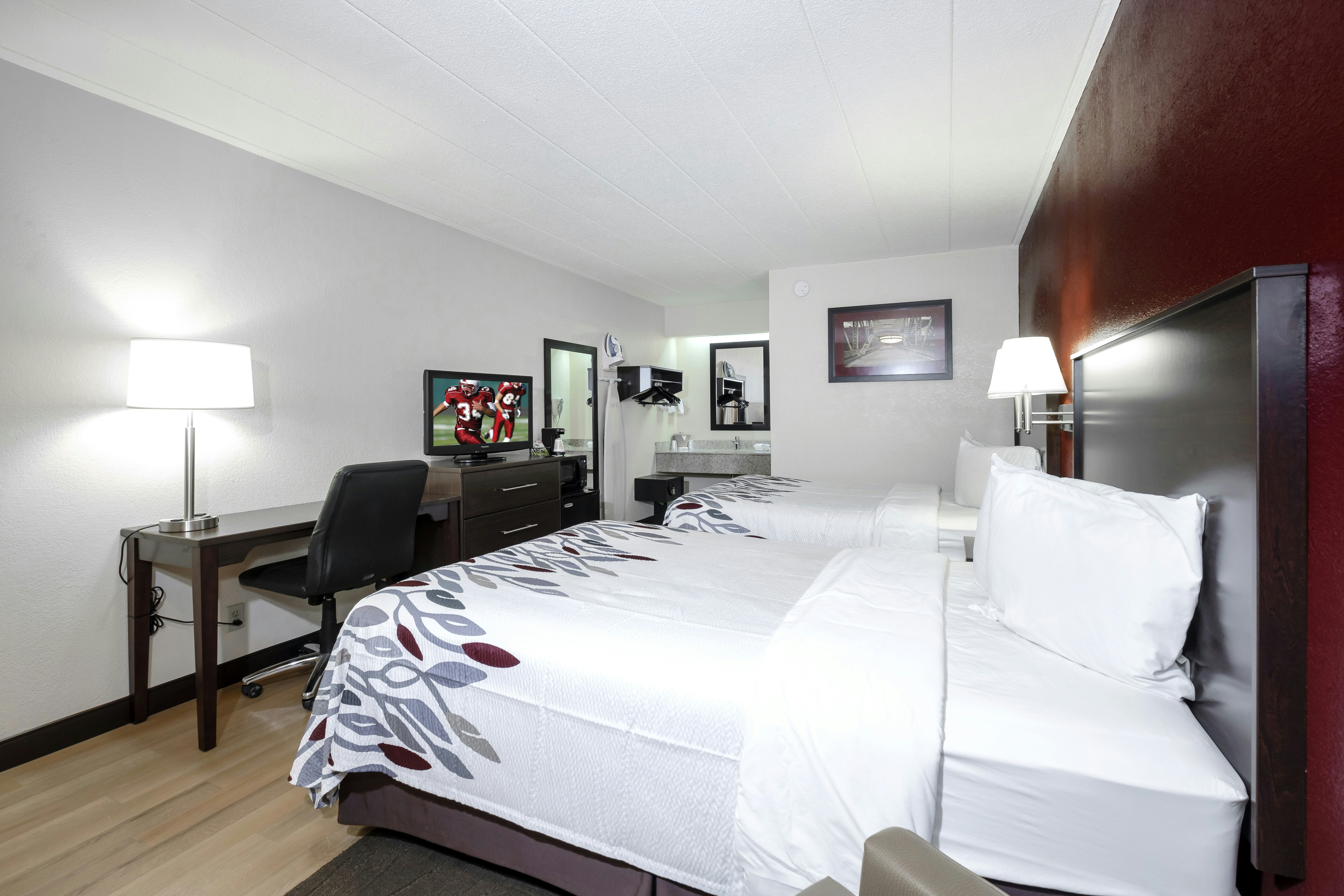 Deluxe 2 Queen Beds Non-Smoking