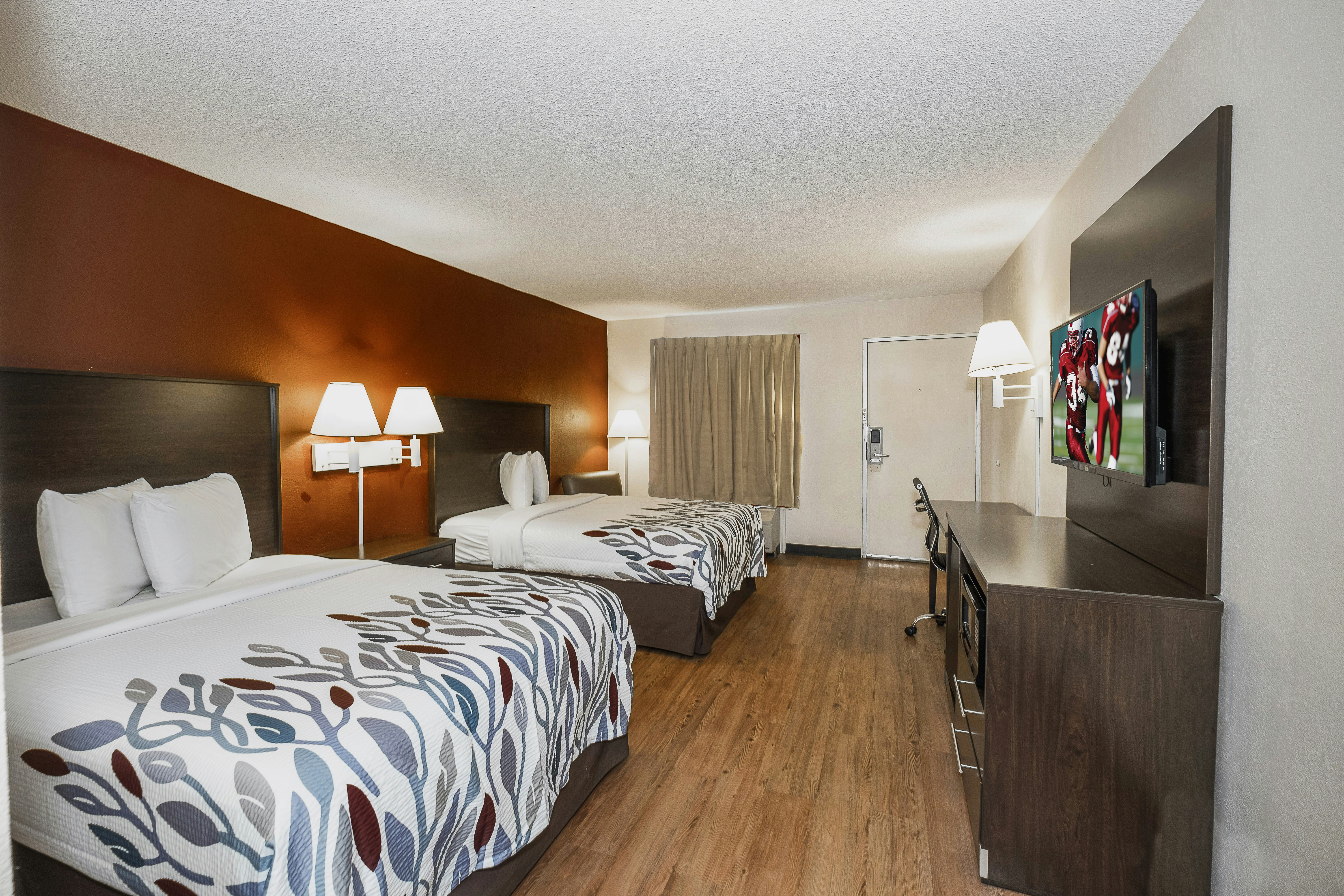 ADA 2 Full Beds Shower Non-Smoking