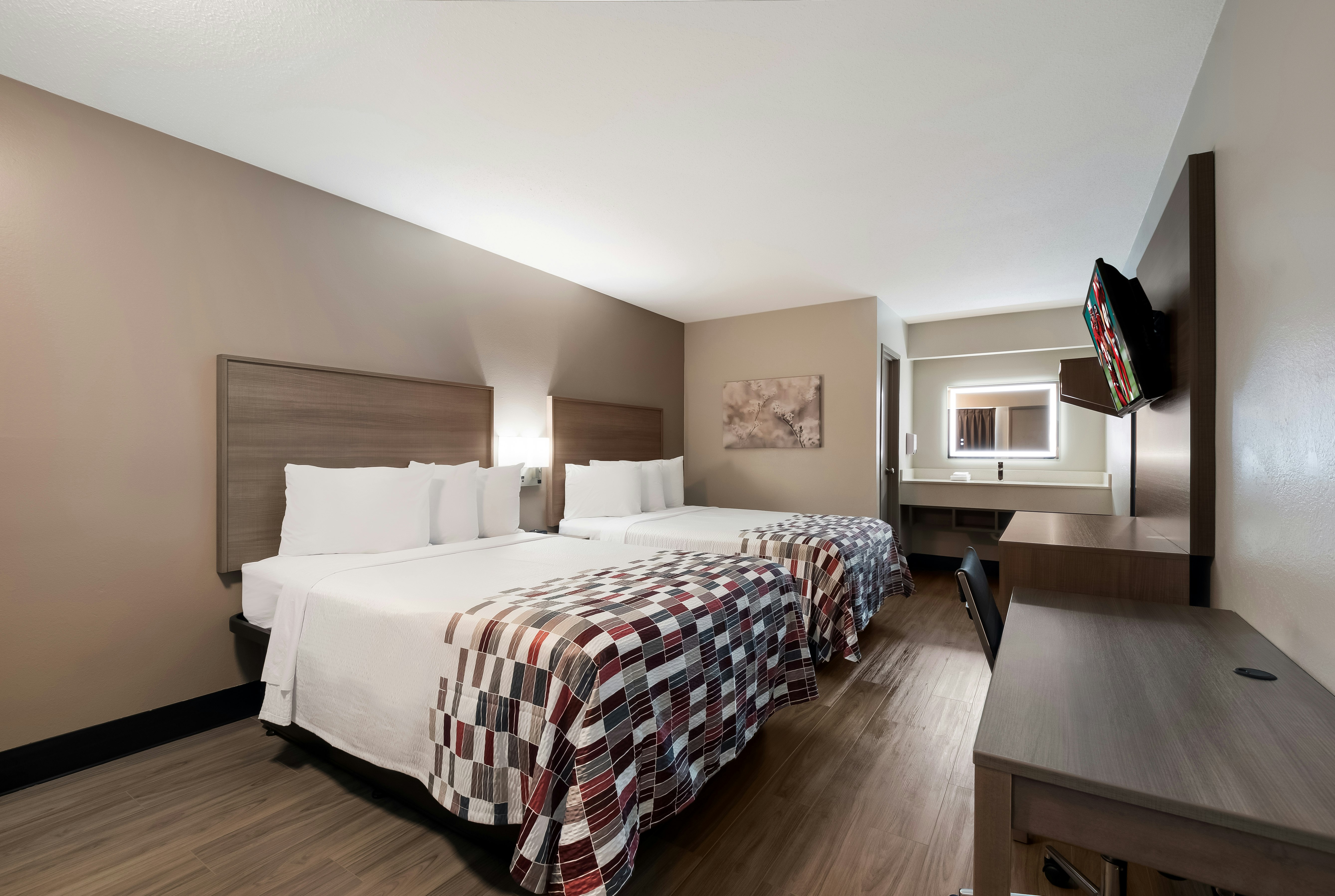 Deluxe 2 Full Beds Non-Smoking