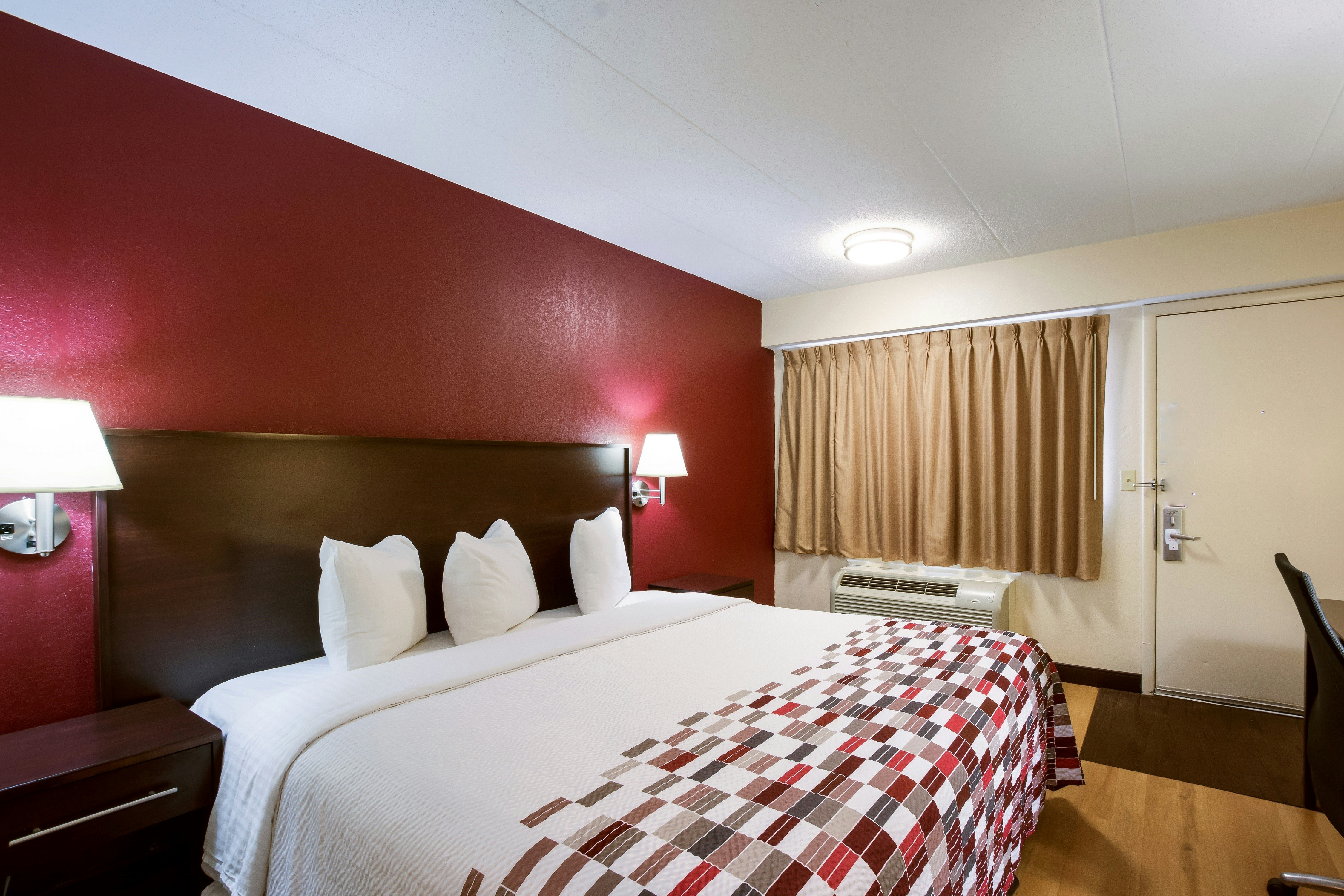 ADA 1 King Bed Smoke Free