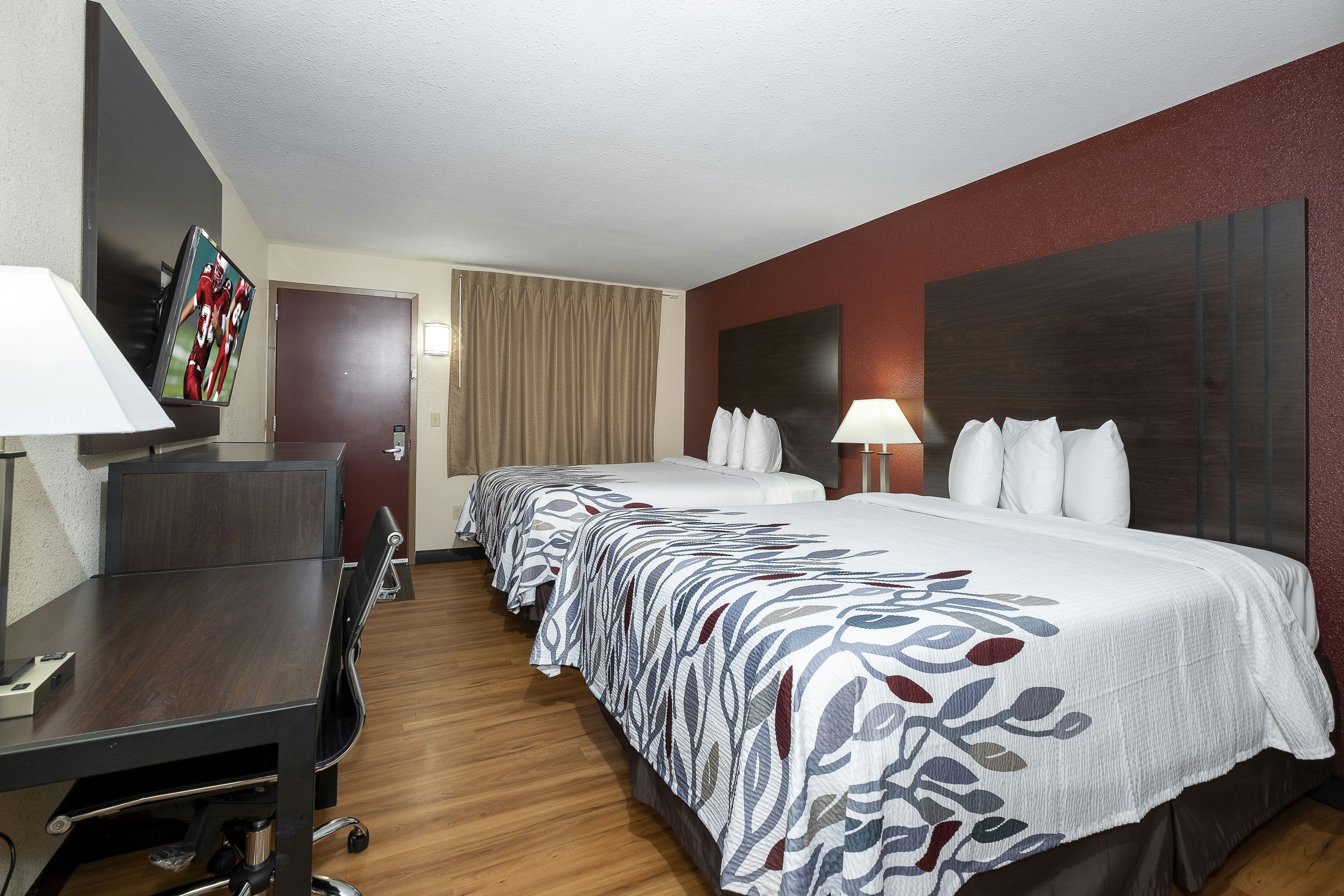 Superior 2 Queen Beds Smoke Free