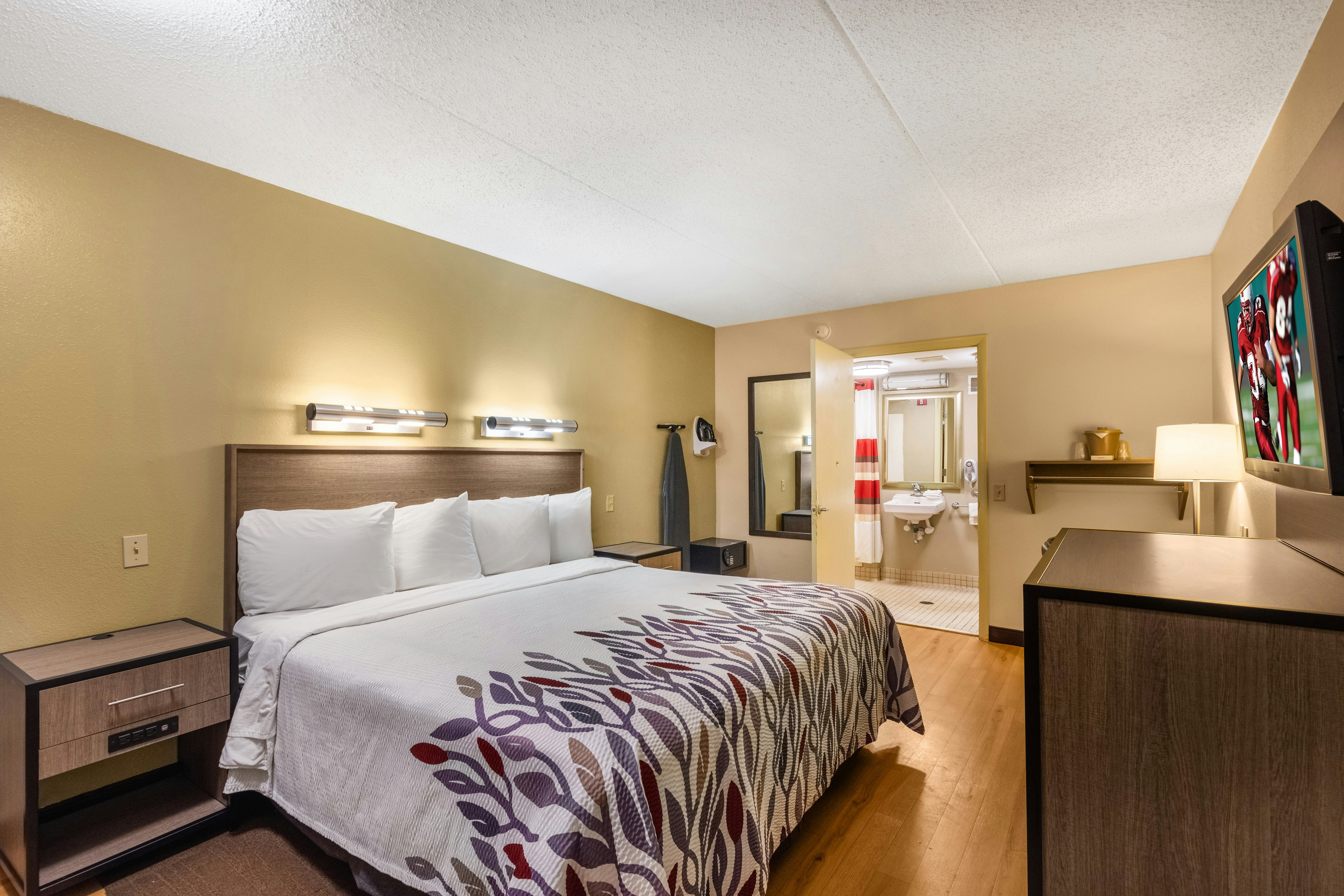 Red Roof Inn Kalamazoo West – Western Michigan U