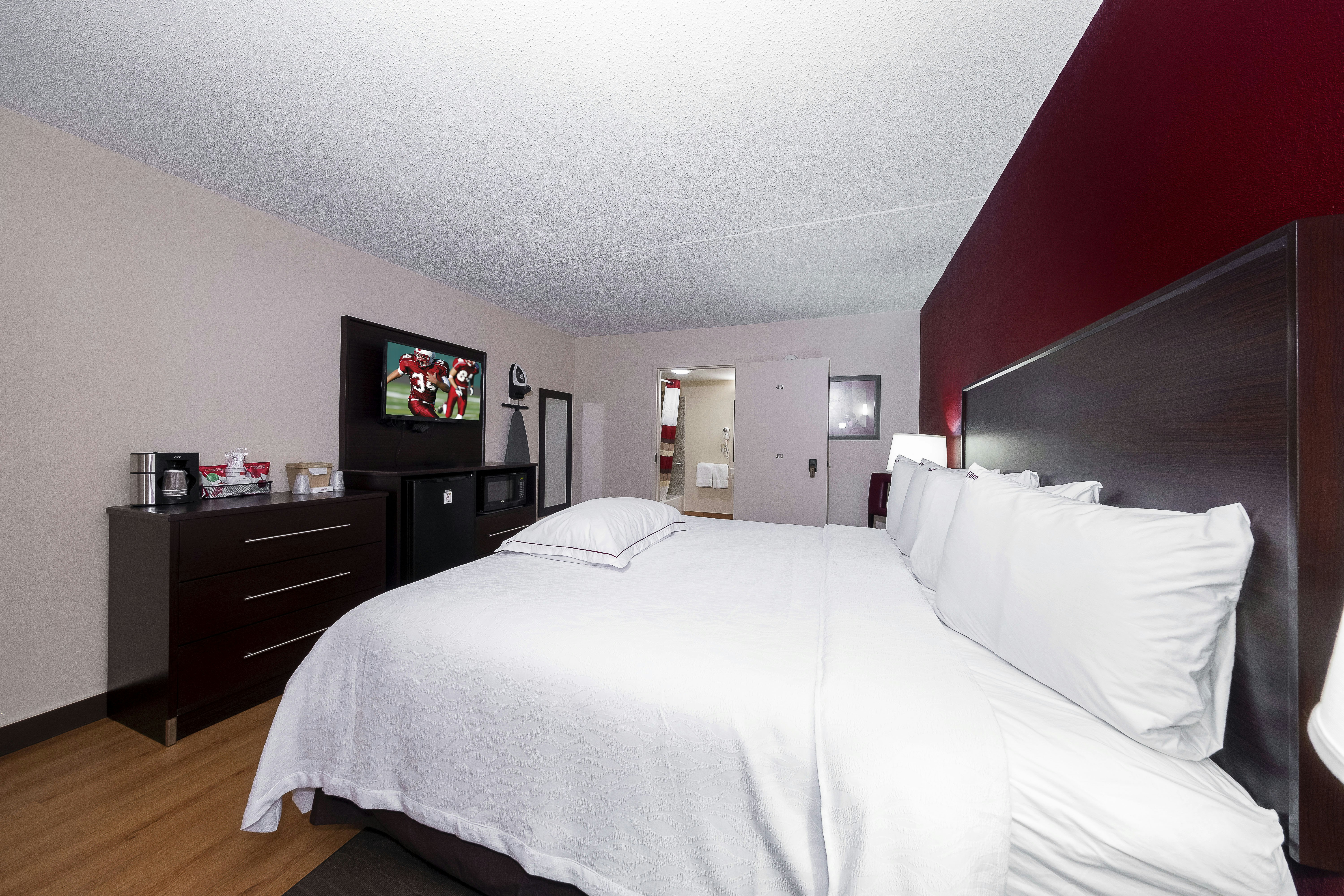 ADA Accessible Premium King Room Smoke Free (Upgraded Bedding and Snack Box)