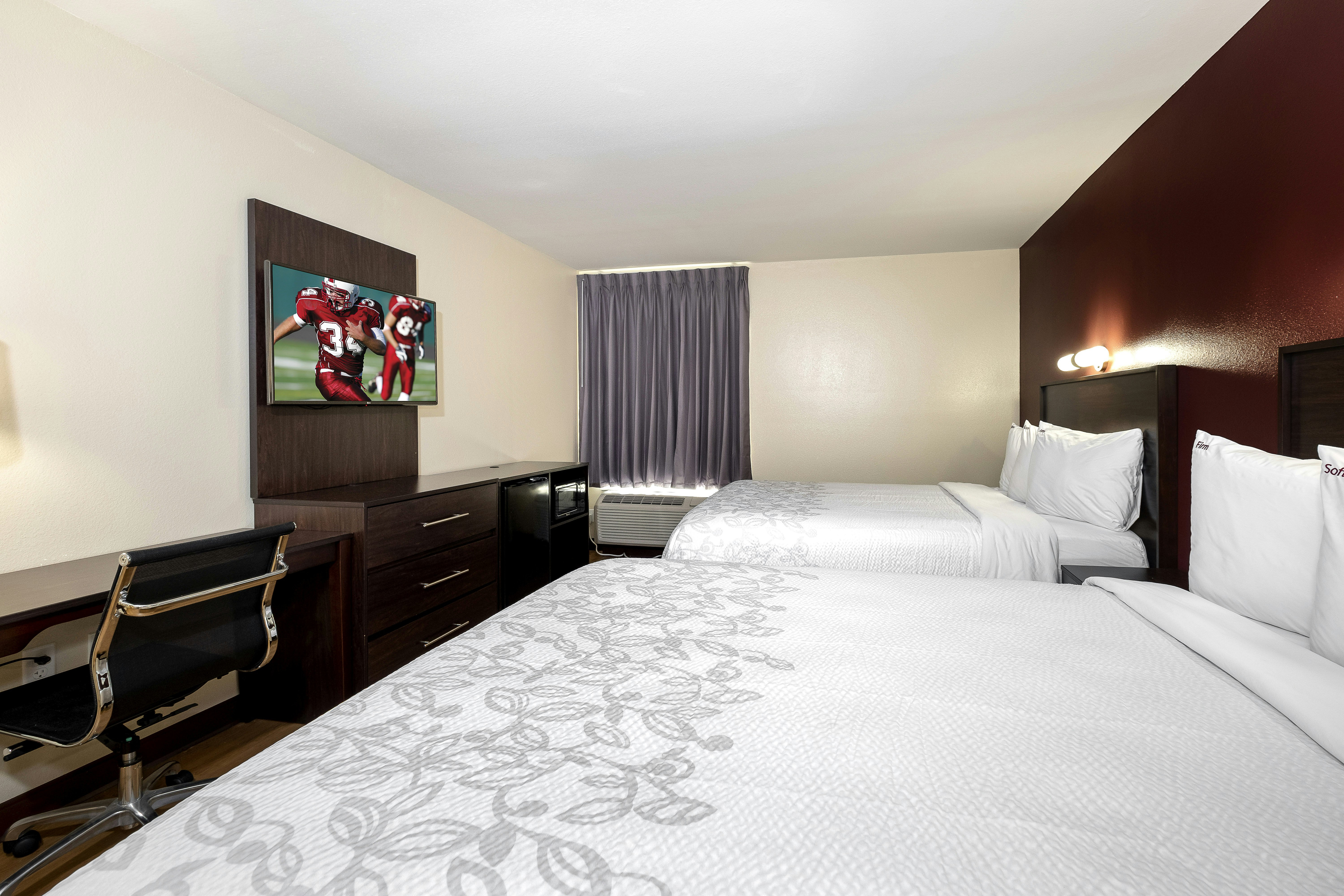 ADA Deluxe 2 Queen Beds Smoke Free