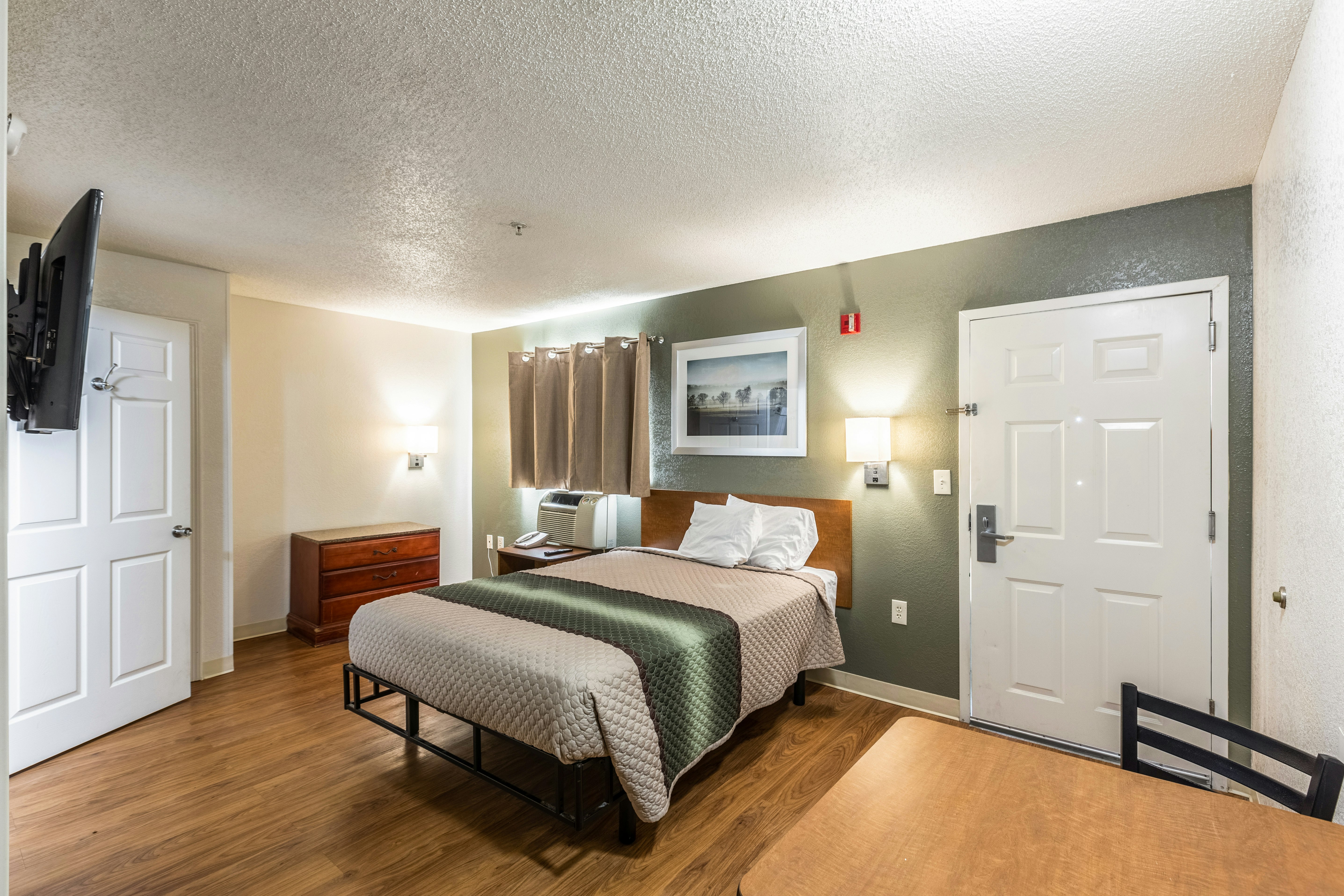 HomeTowne Studios Atlanta – Chamblee