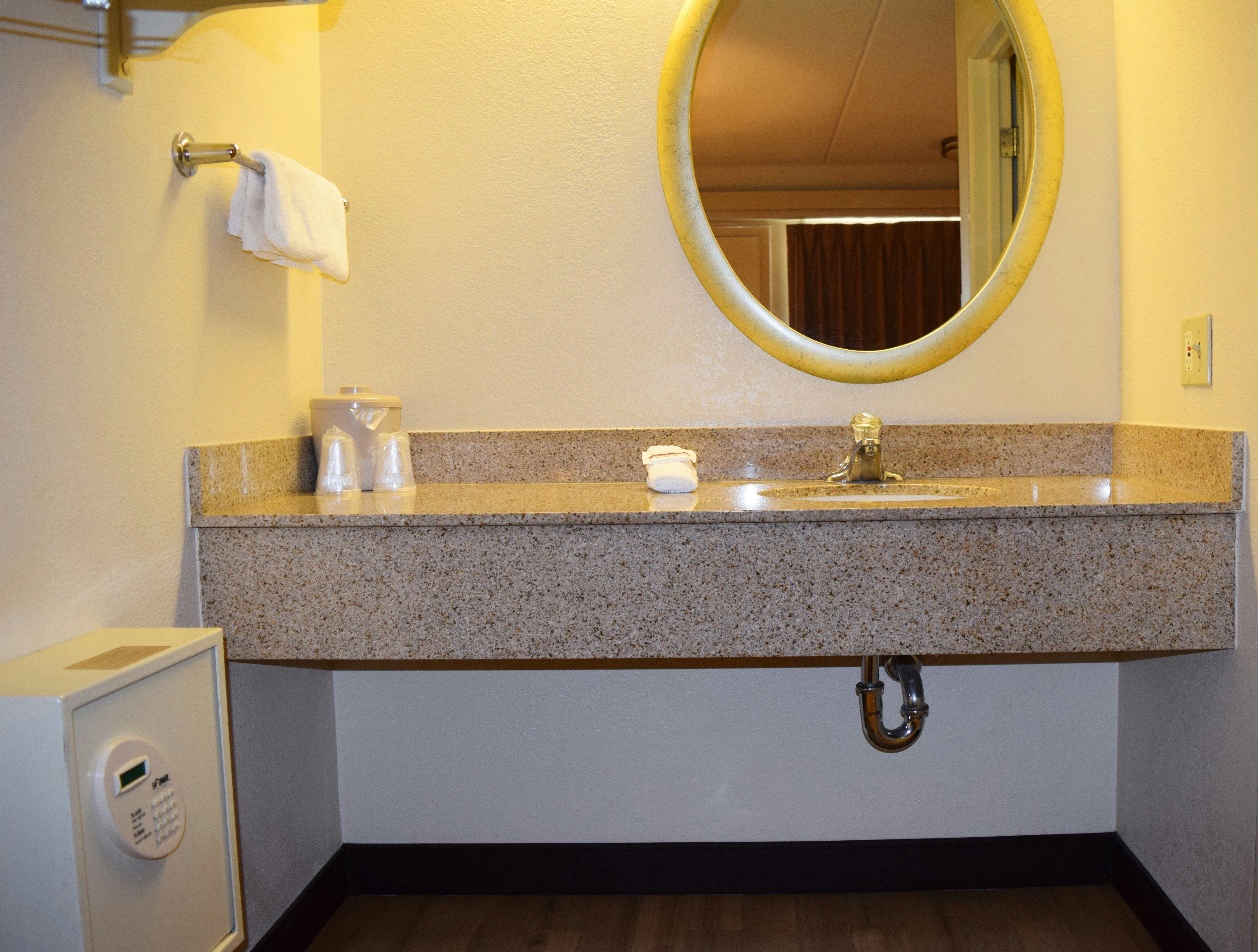 Red Roof Inn Syracuse