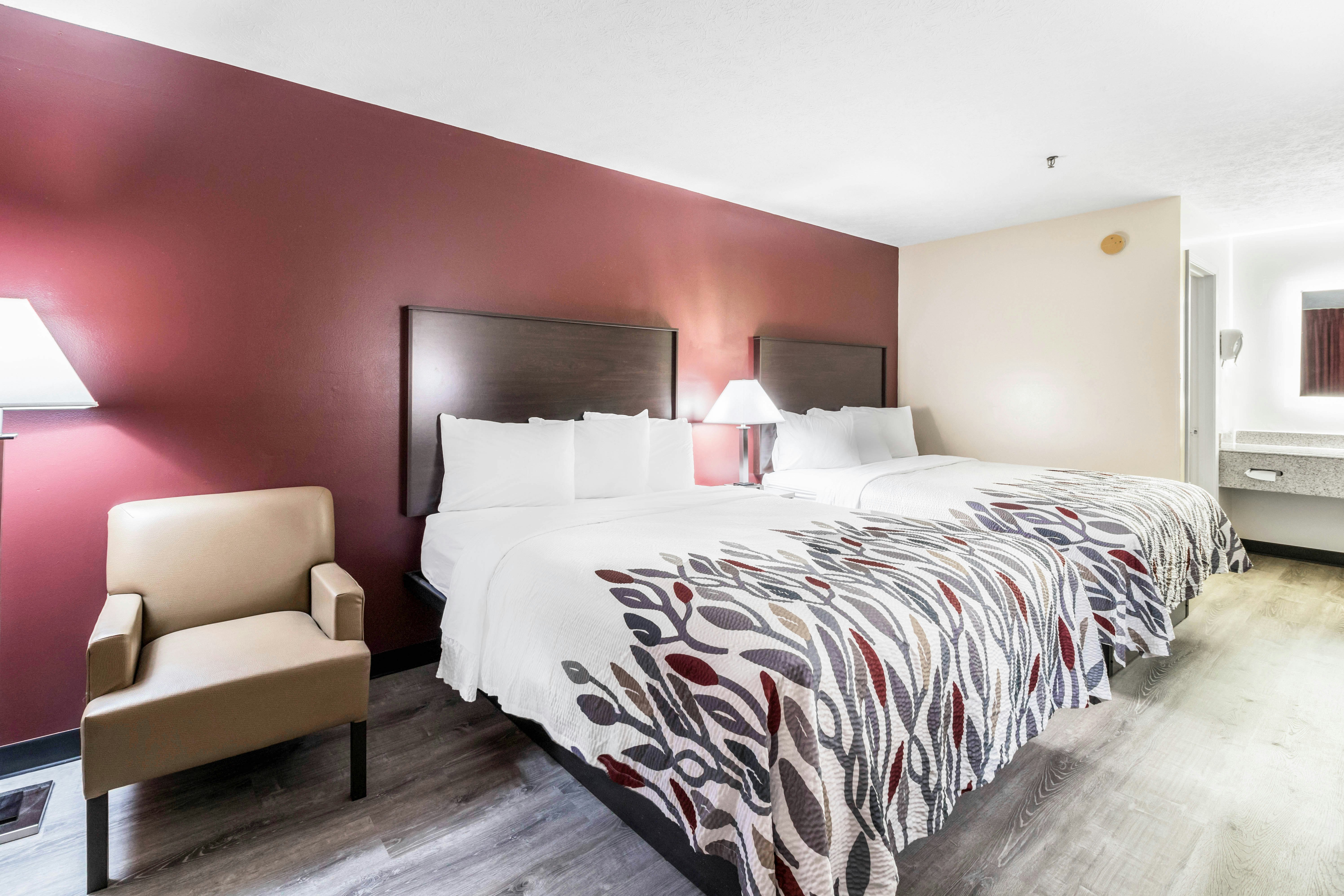 Deluxe 2 Queen Beds Non-Smoking