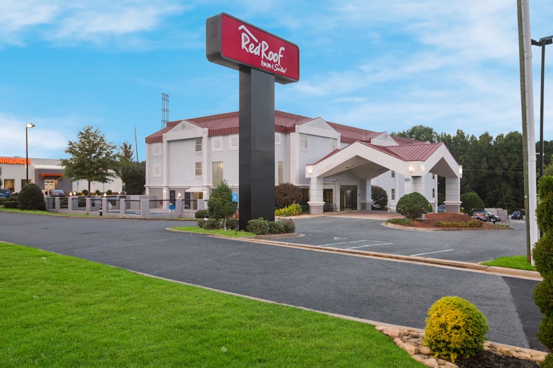 Red Roof Inn Suites Newnan