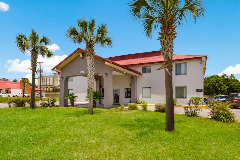 Red Roof Inn Crestview